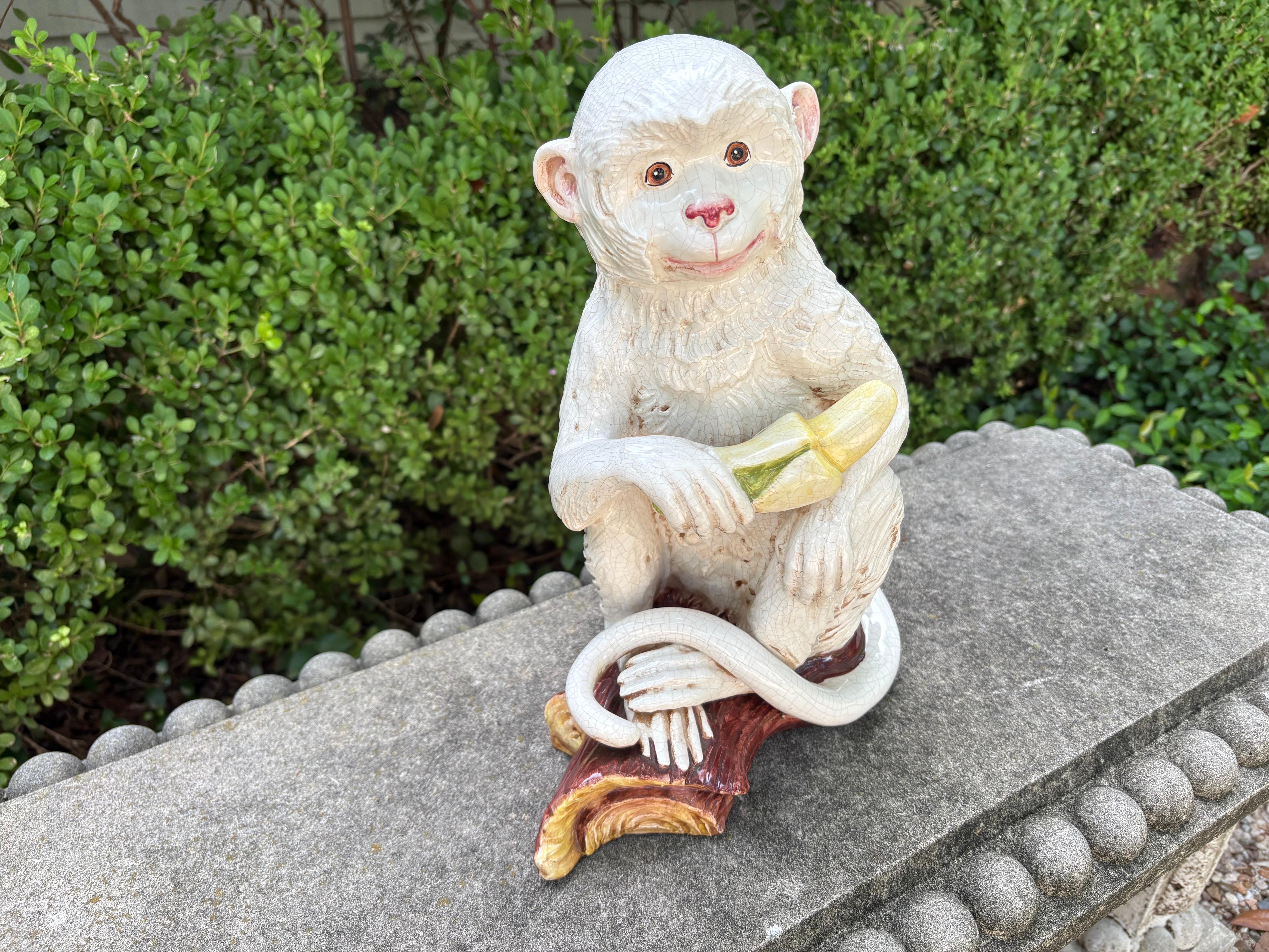 Smaltato Statua di scimmia in ceramica smaltata italiana in vendita