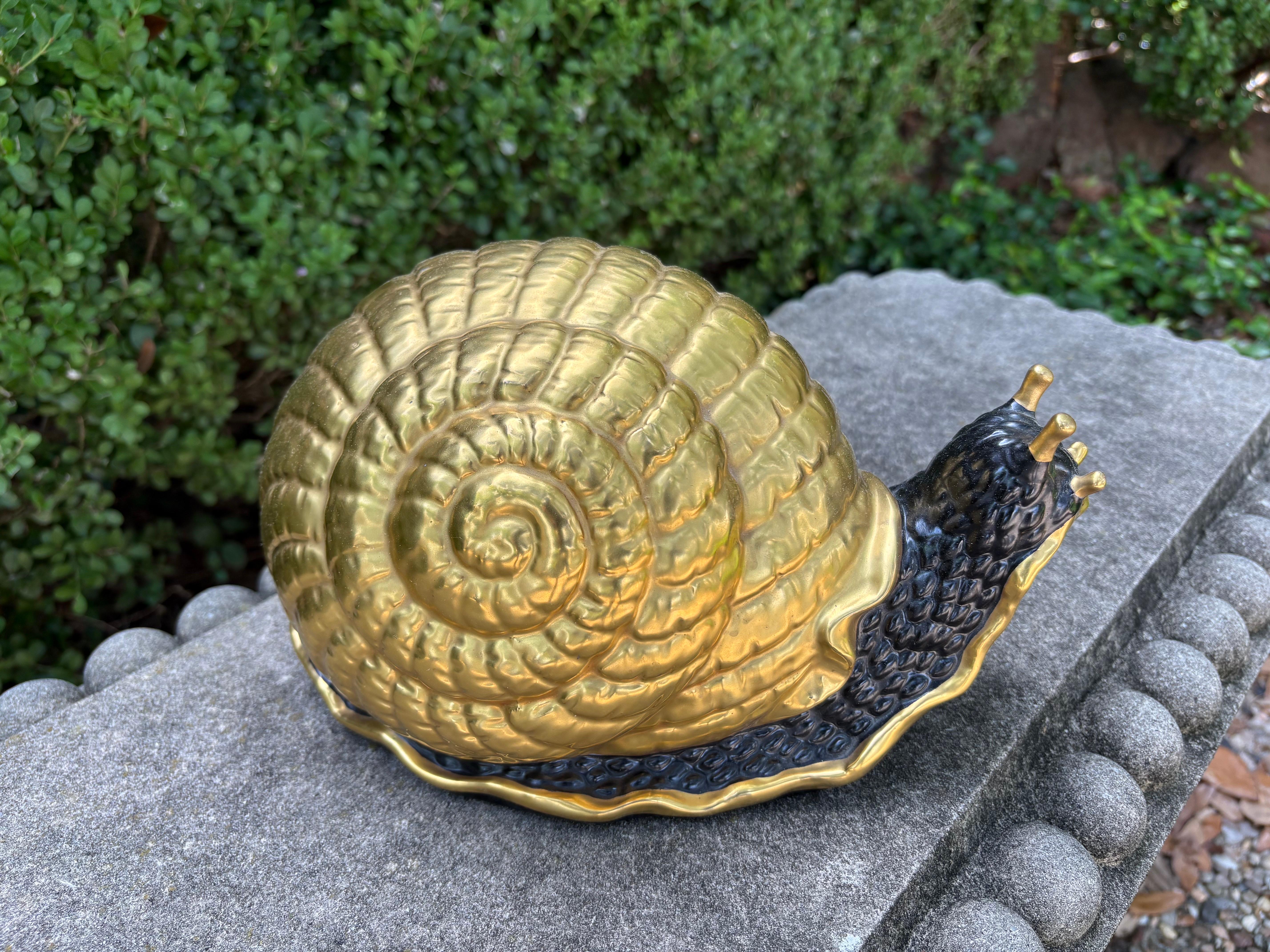 Lumaca italiana in porcellana dorata smaltata in vendita 5