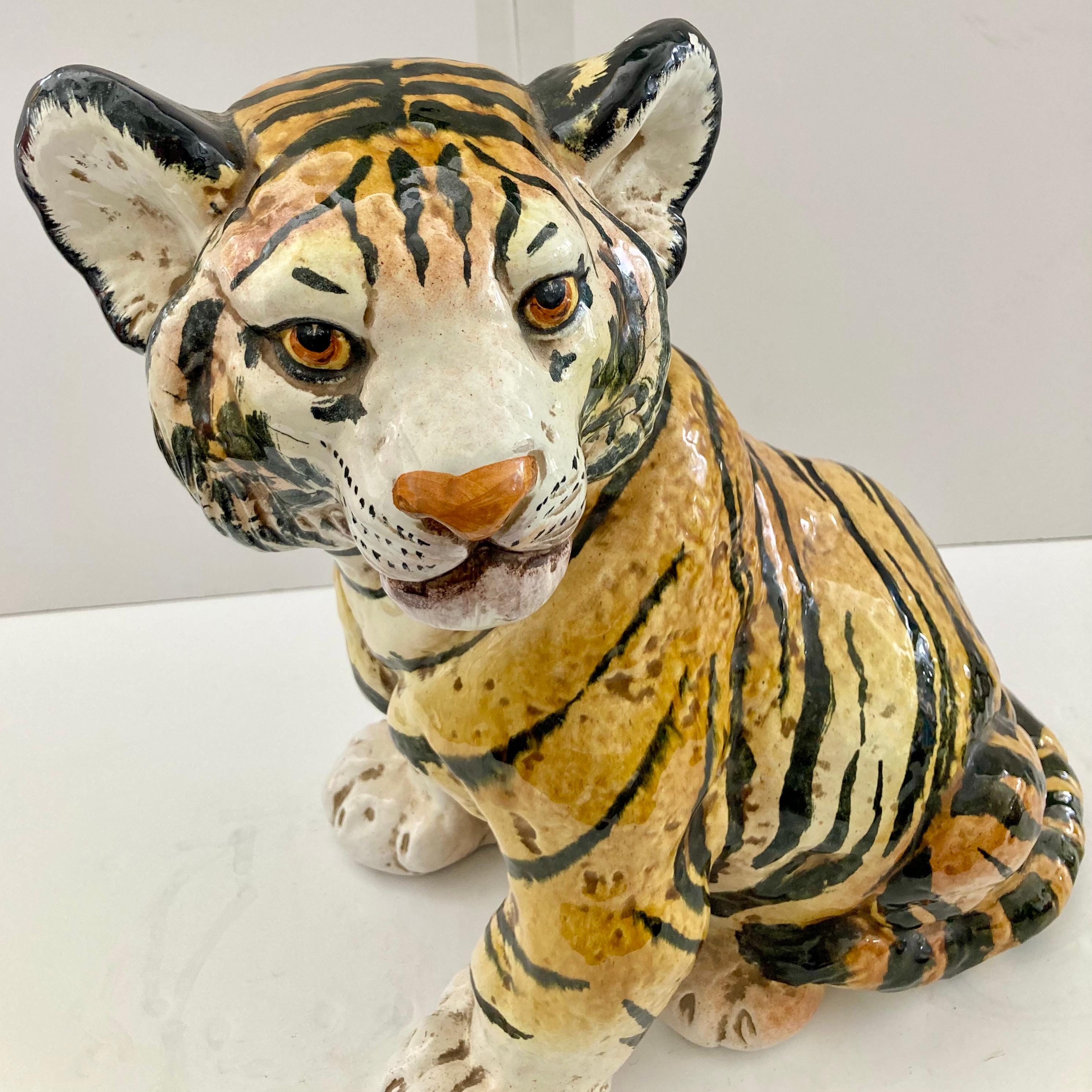 Lionceau tigre italien en terre cuite émaillée en vente 1