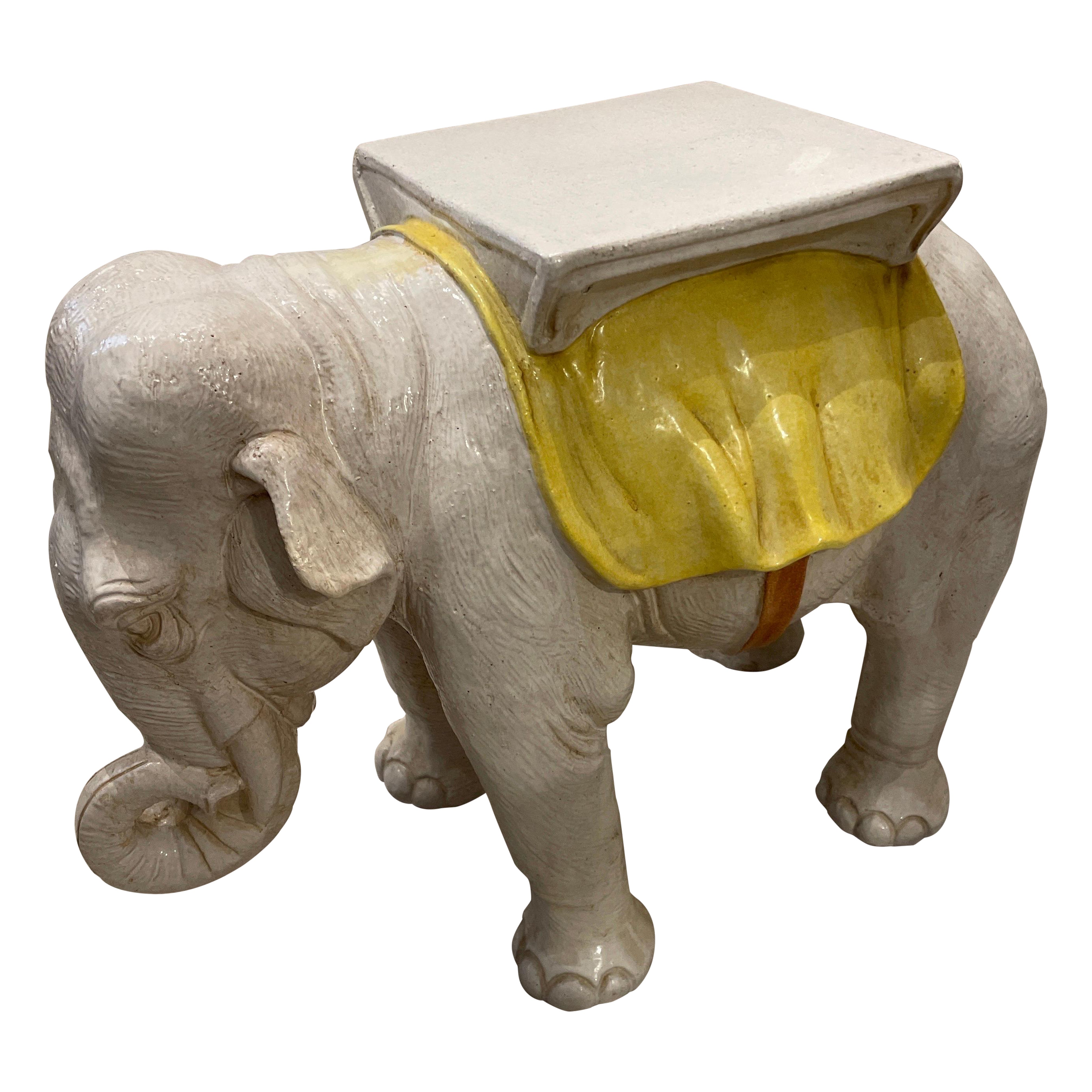 Italienischer glasierter Terrakotta-Elefant-Gartensitz im Angebot