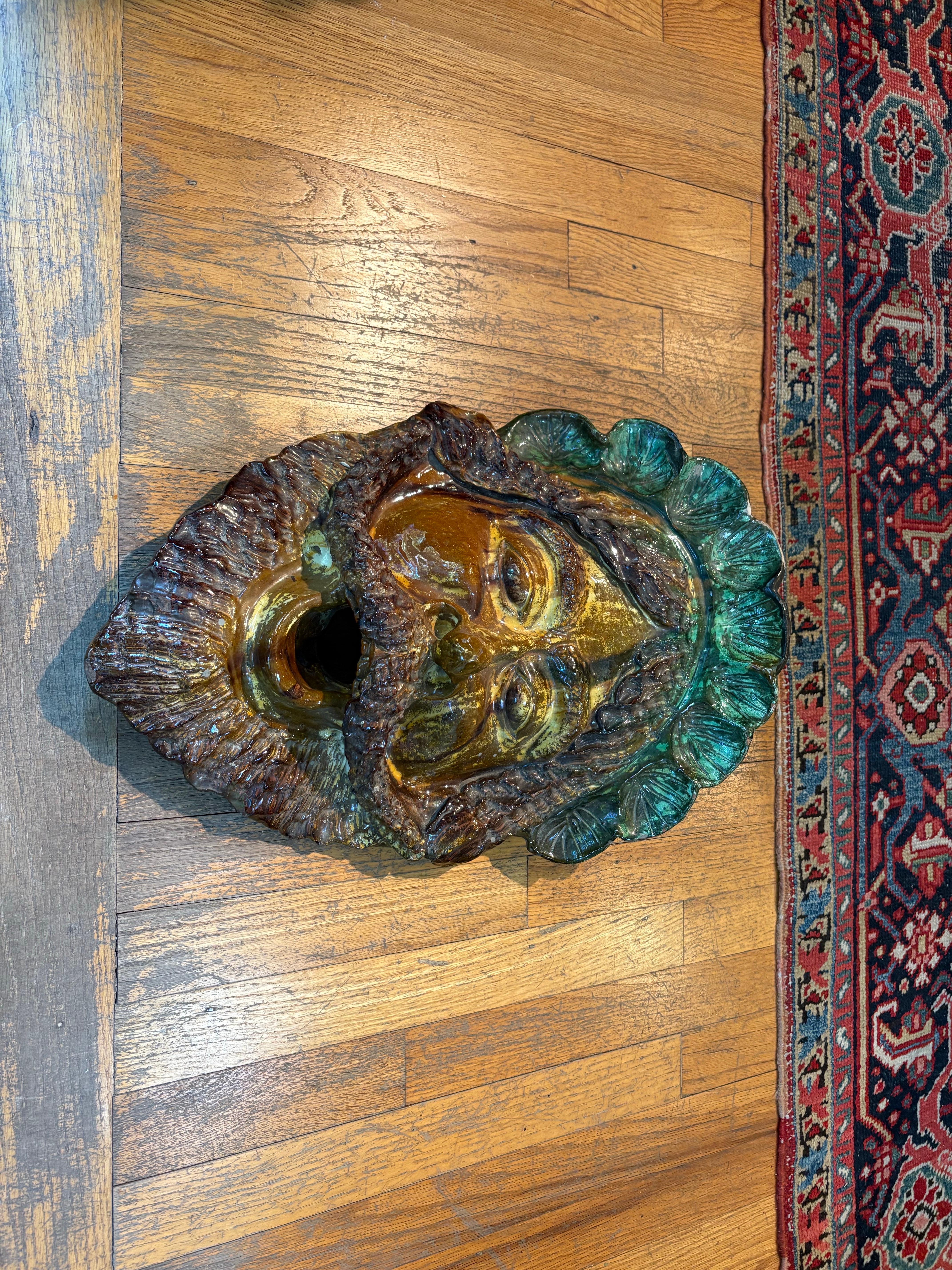 Scultura di testa in terracotta smaltata italiana in vendita 3