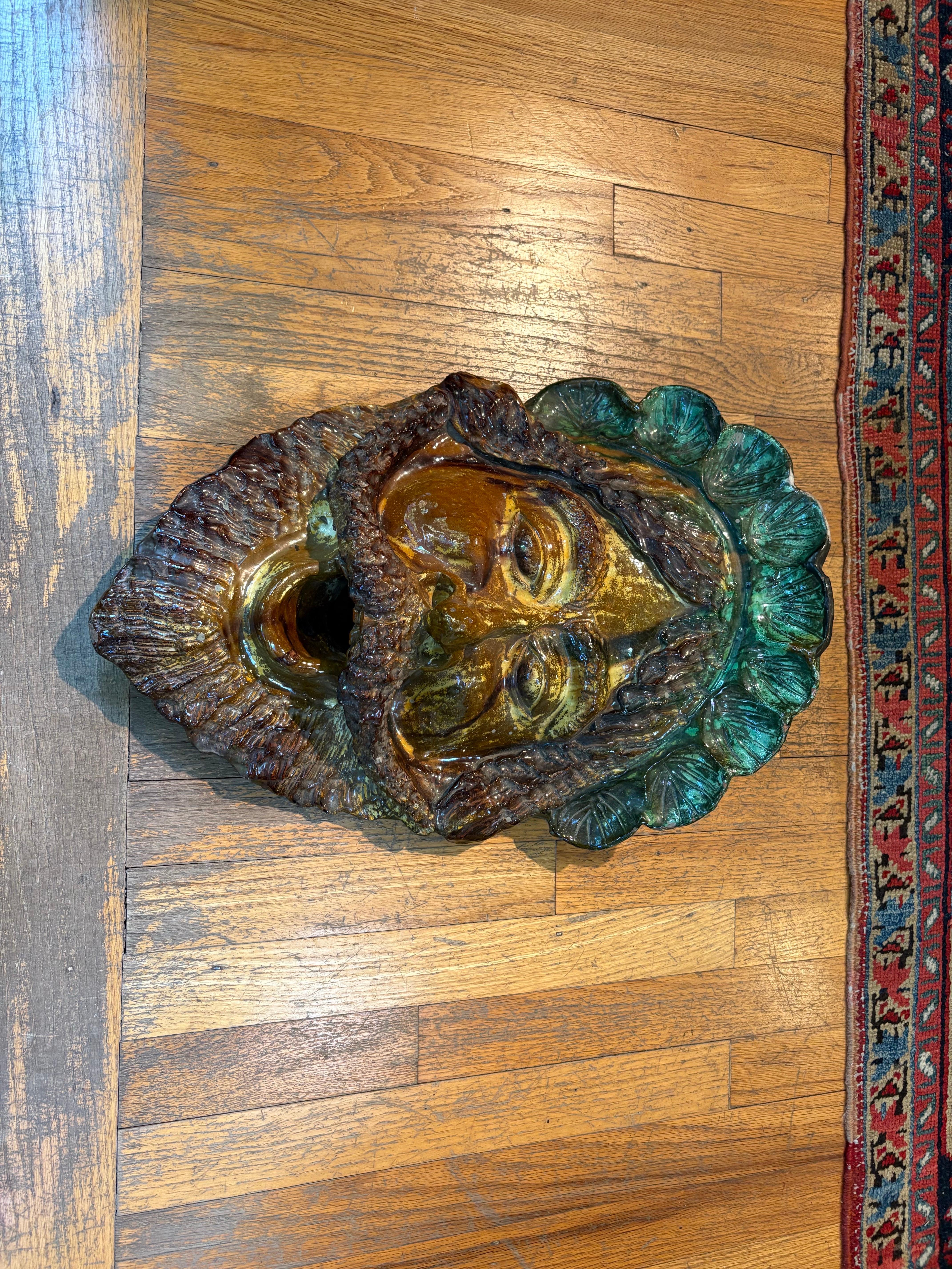 Brutalismo Scultura di testa in terracotta smaltata italiana in vendita