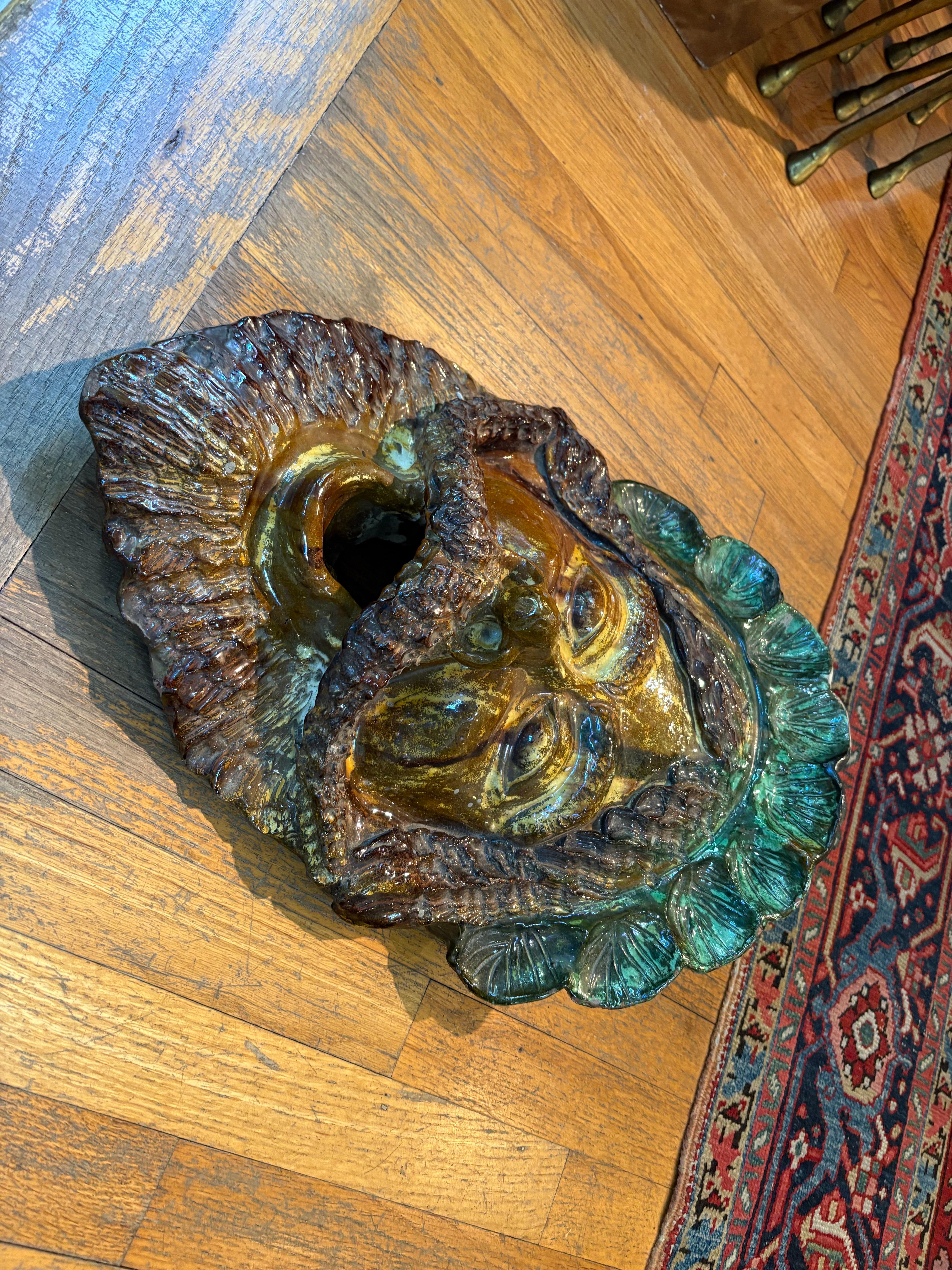 Smaltato Scultura di testa in terracotta smaltata italiana in vendita