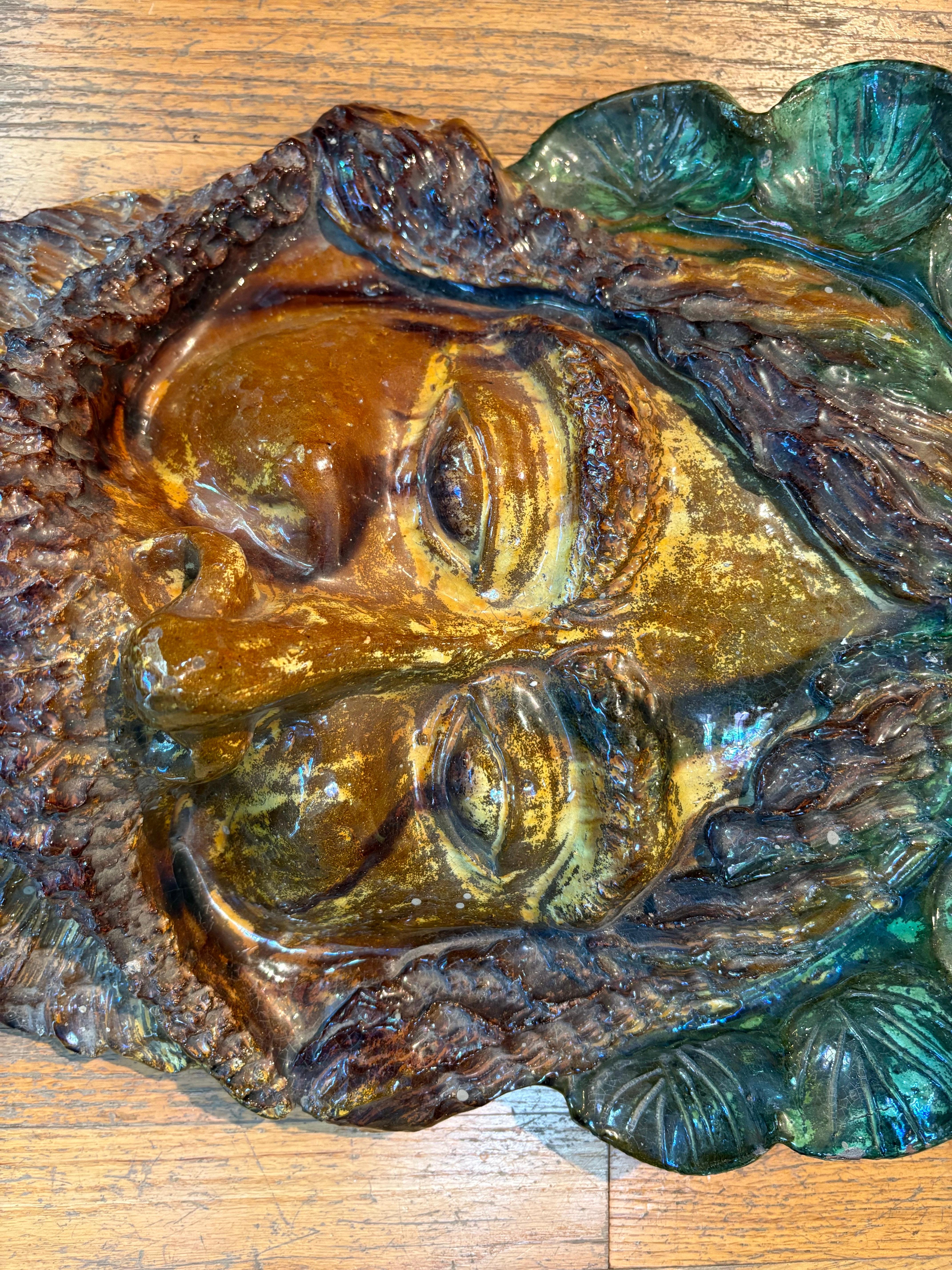 Terracotta Scultura di testa in terracotta smaltata italiana in vendita