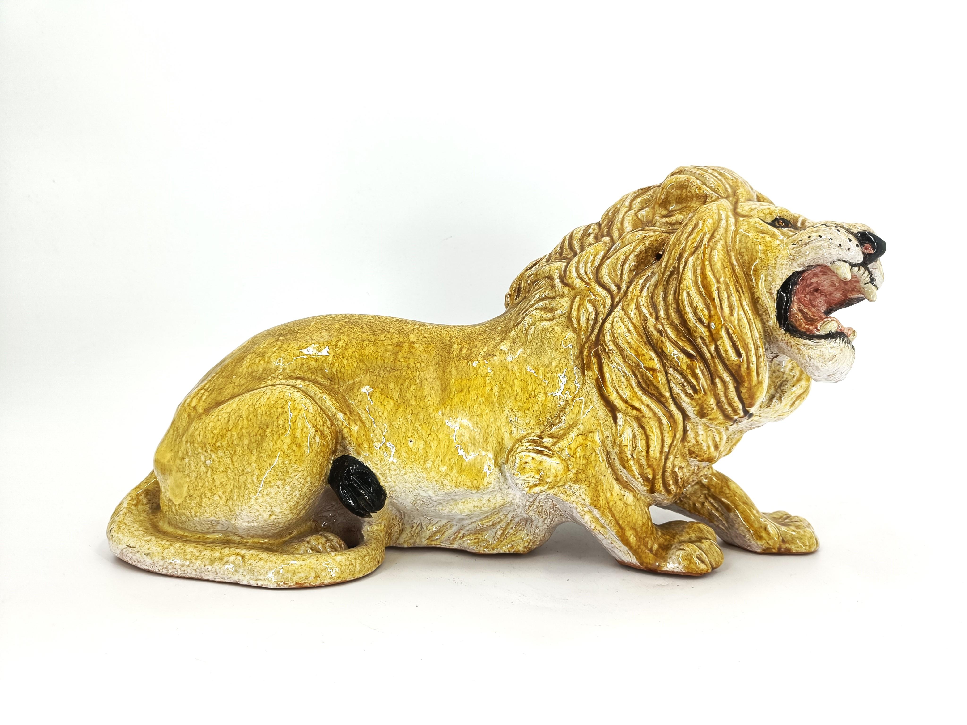 Hollywood Regency Italian Glazed Terracotta Lion sculpture, 1960s For Sale