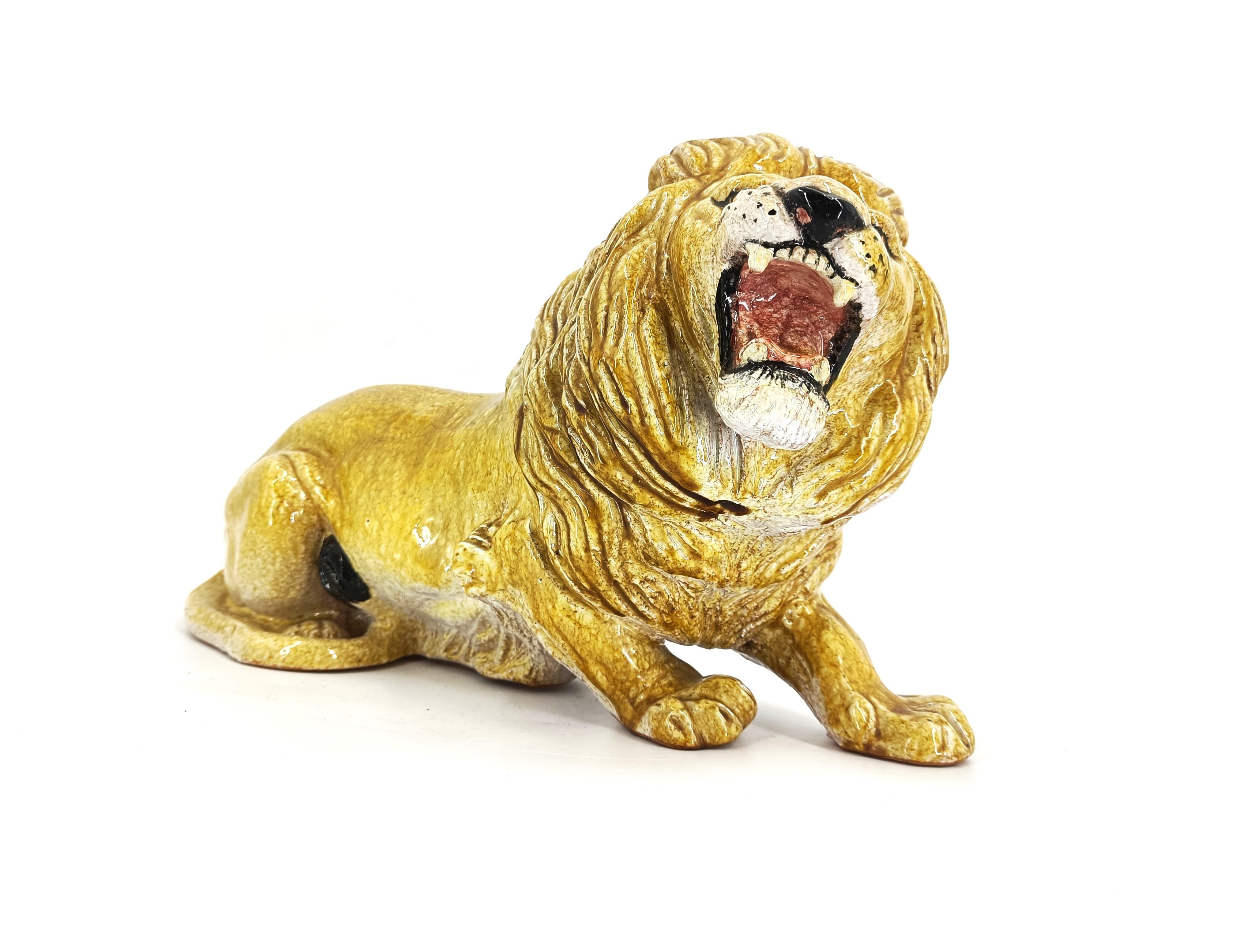 Italian Glazed Terracotta Lion sculpture, 1960s For Sale 2