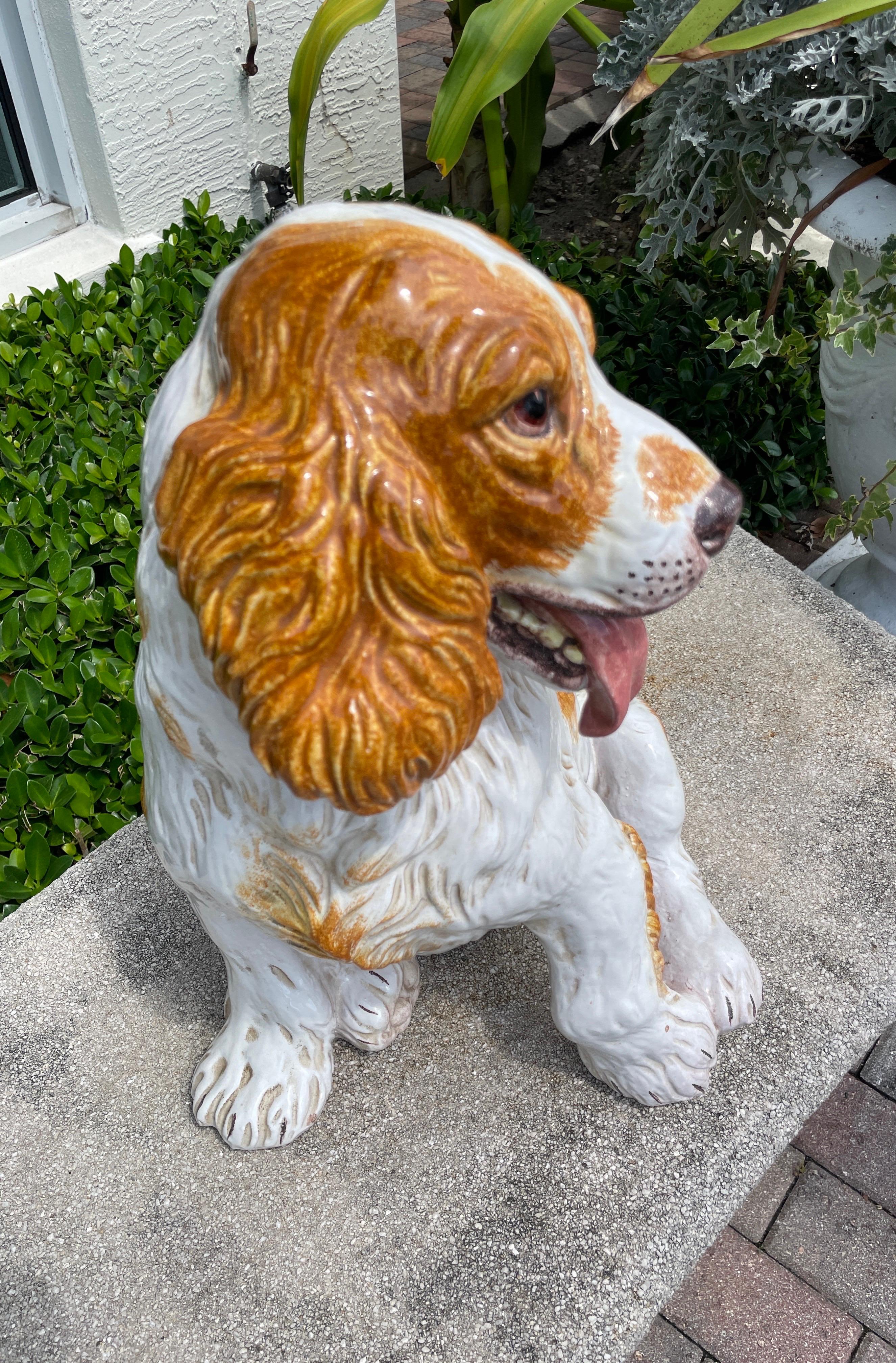 Terracotta Spaniel italiano in terracotta smaltata in vendita