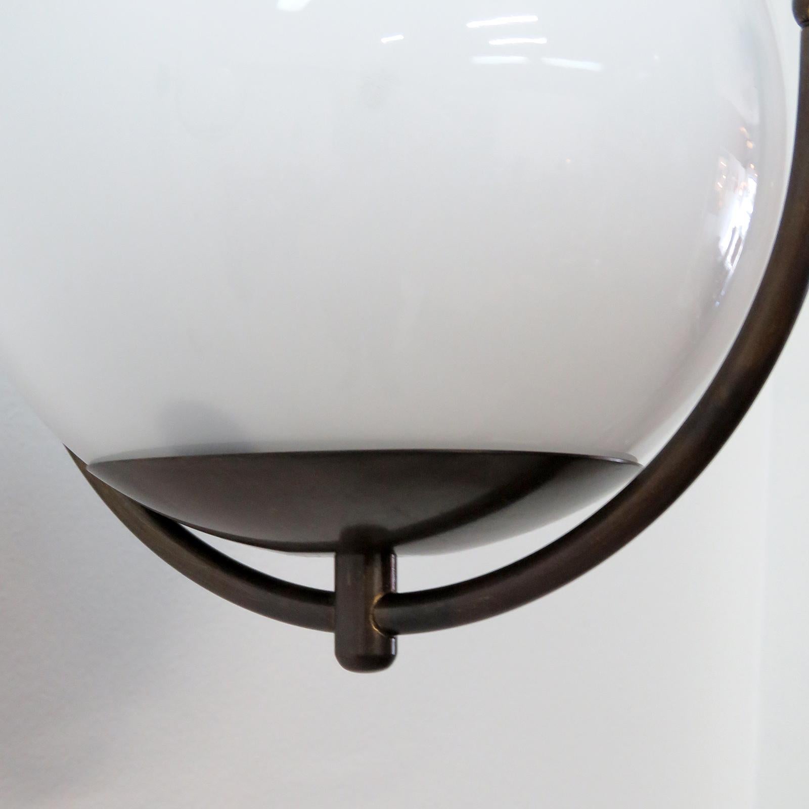 Italian Globe Wall Lights Siglo XXI y contemporáneo en venta