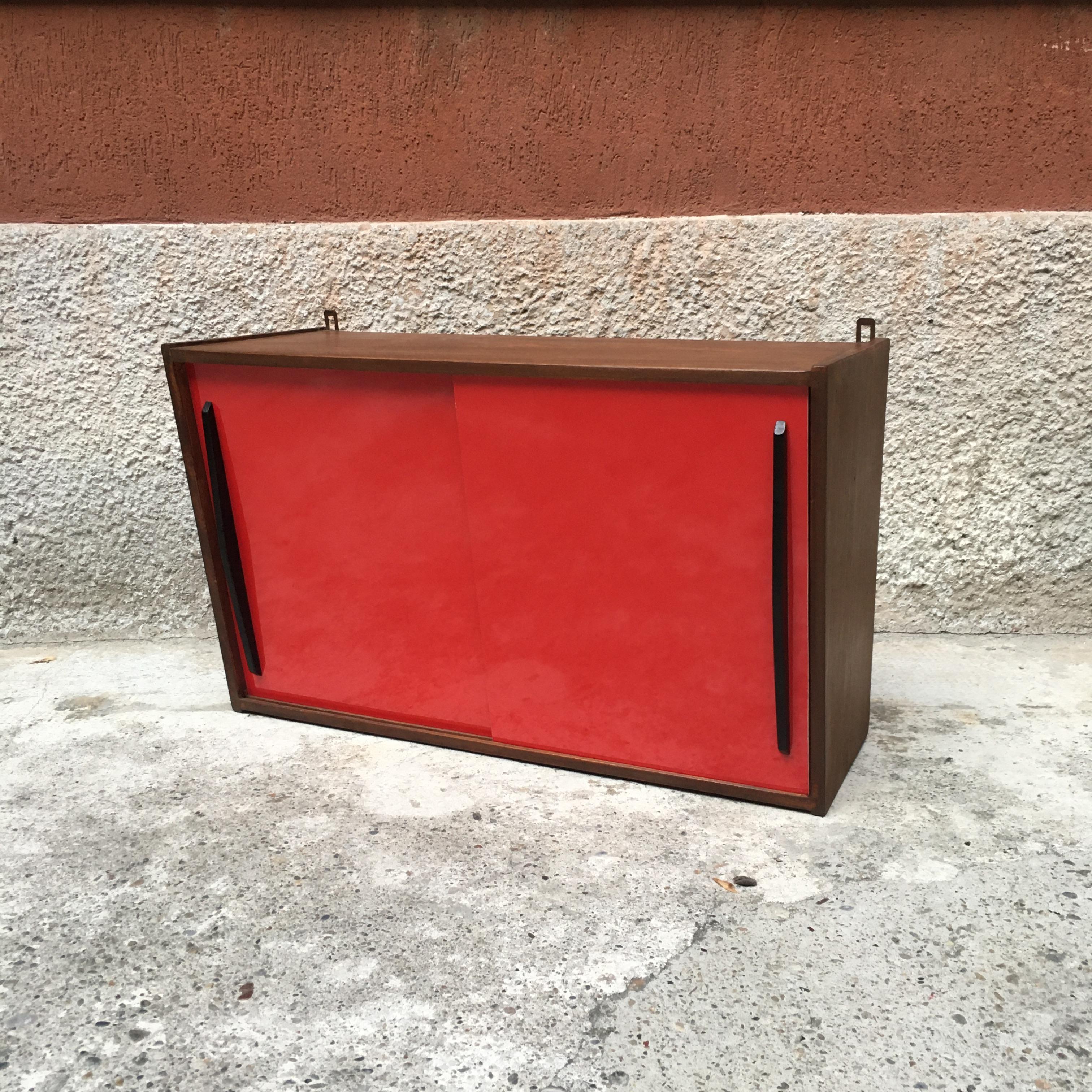Italian Glossy Red Formica and Black Wood Kitchen Wall Unit, 1960s In Excellent Condition In MIlano, IT