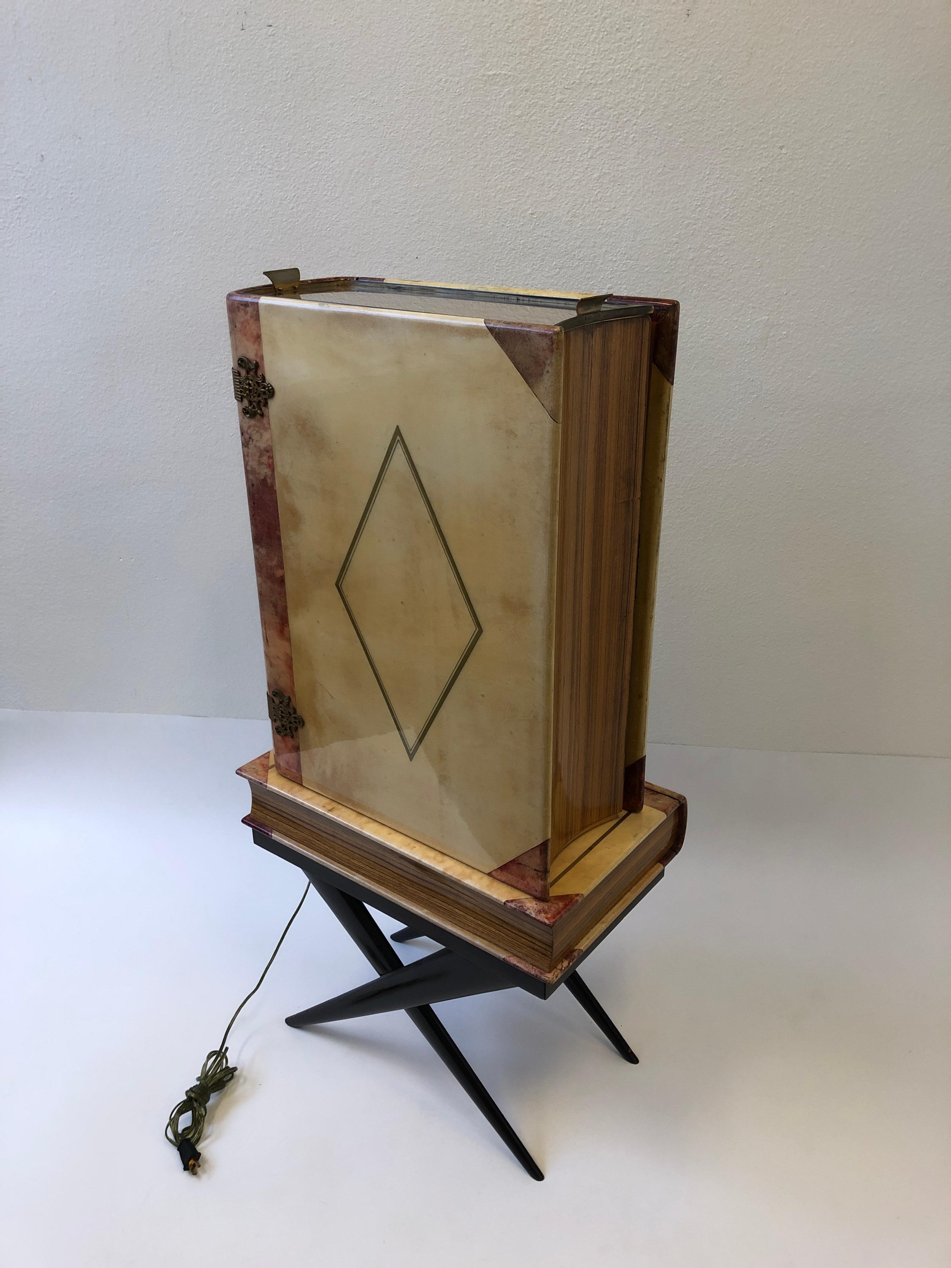Italian Goatskin Book Shaped Dry Bar Cabinet by Aldo Tura In Good Condition For Sale In Palm Springs, CA