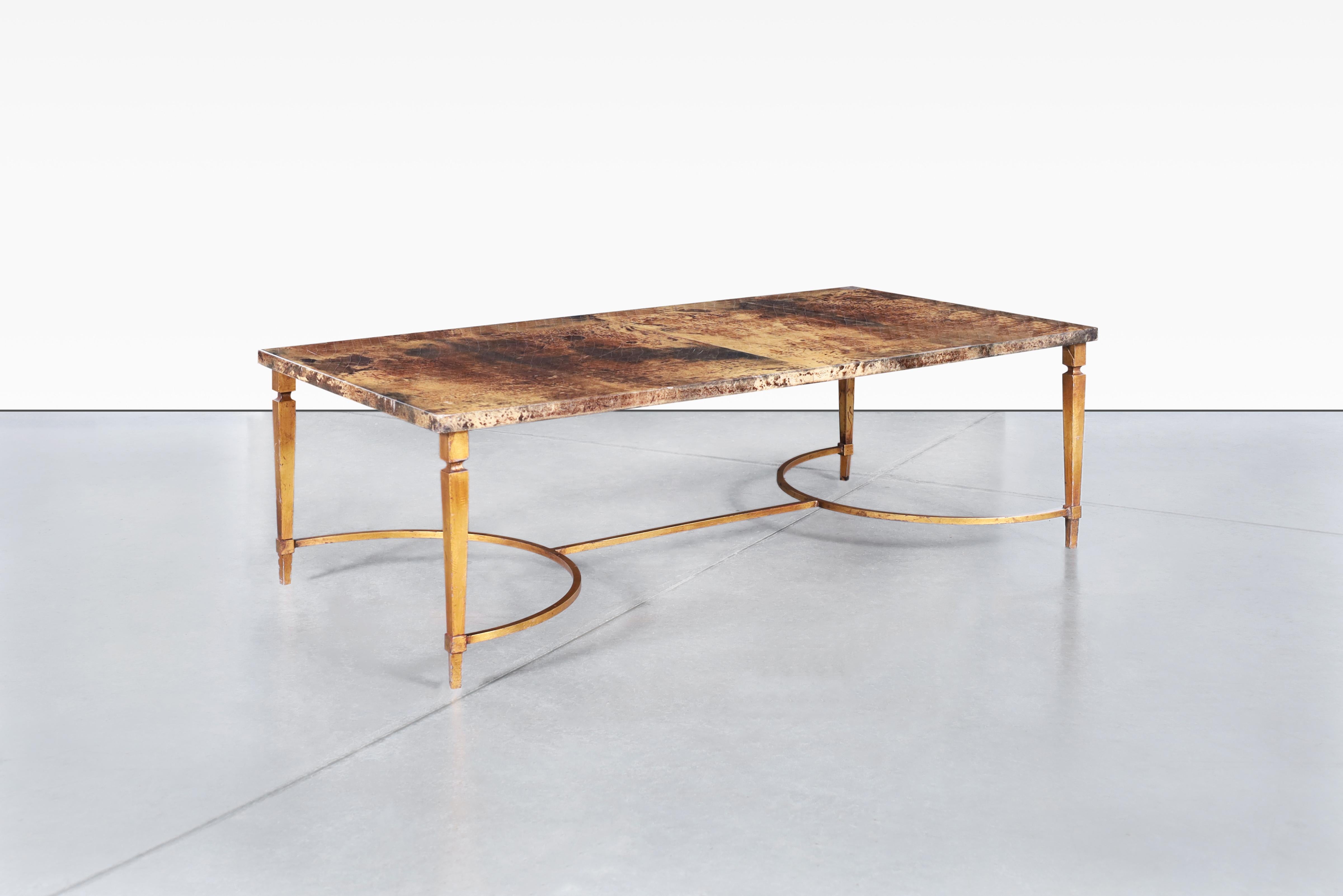 Table basse italienne en peau de chèvre par Aldo Tura Bon état - En vente à North Hollywood, CA