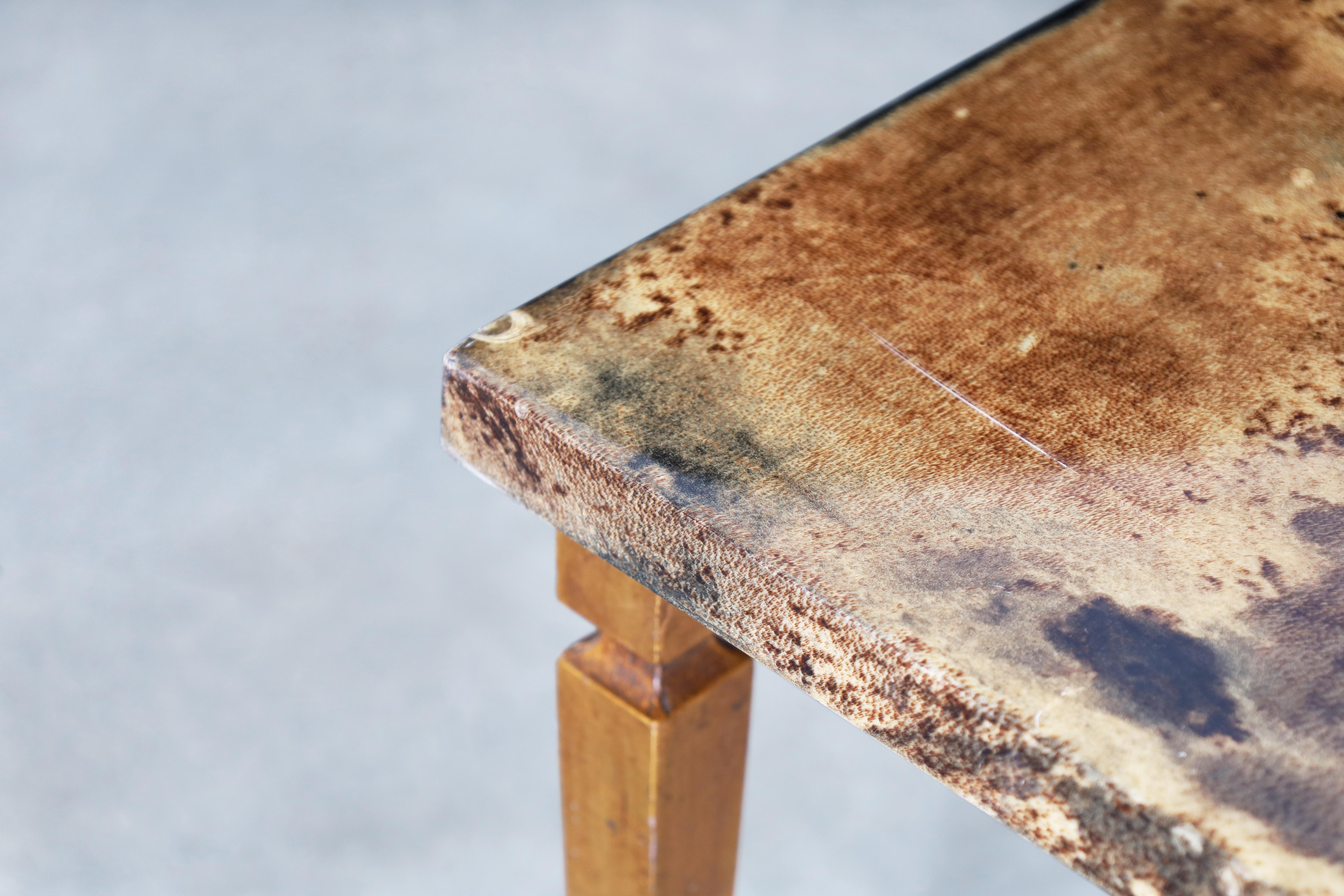 Cuir de chèvre Table basse italienne en peau de chèvre par Aldo Tura en vente