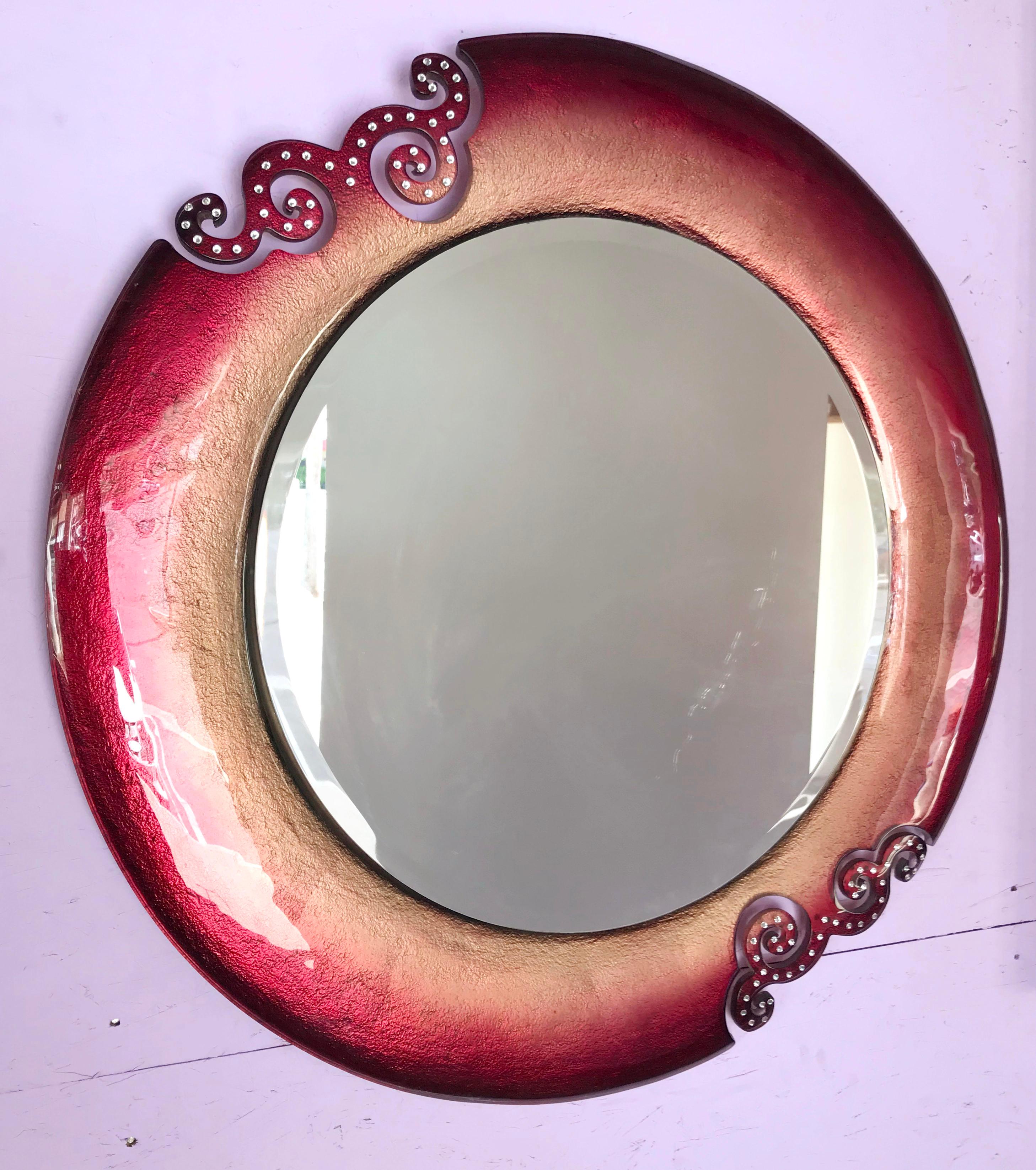 Italian mirror with round gold and Fuchsia glass decorated with Swarovski Strass crystals / Made in Italy circa 1980's
Diameter: 38.5 inches / Depth: 1 inch
1 in stock in Palm Springs currently ON FINAL CLEARANCE SALE for $899 !!
Order Reference #: