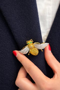 Italienische Bienenbrosche aus Gold mit ausgefallenen Diamant-Akzenten, 15,8 g Gold