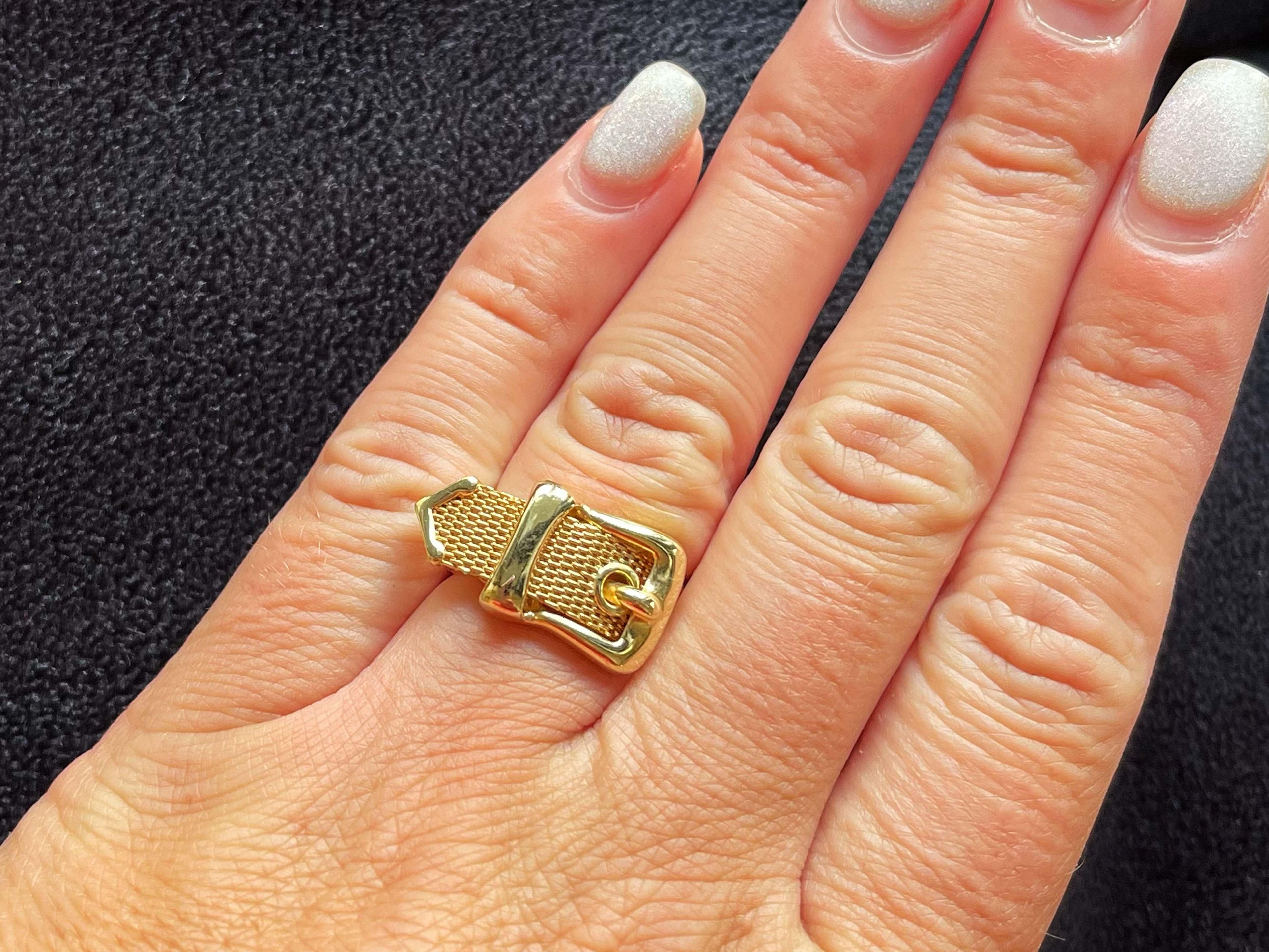 Item Specifications:

Metal: 14K Yellow Gold

Style: Statement Ring

Ring Size: 6.25 (resizing available for a fee)

Total Weight: 5.8 Grams

Condition: Preowned, excellent
​
​Stamped: 