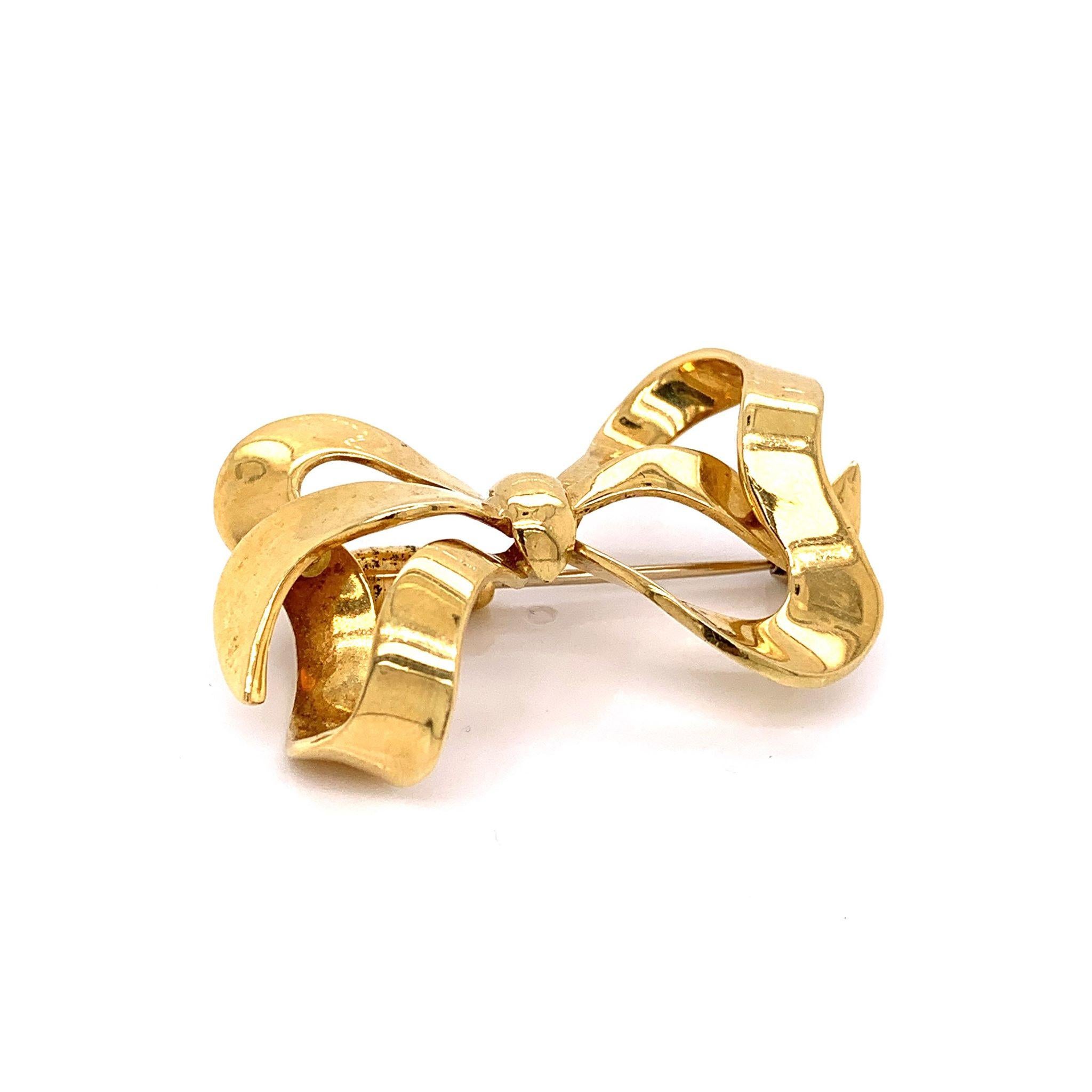 Italian Gold Bow Pin-Brooch In New Condition For Sale In Beverly Hills, CA
