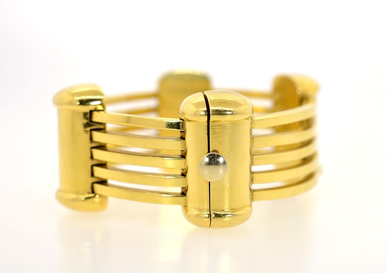 Modern Italian Gold Bracelet