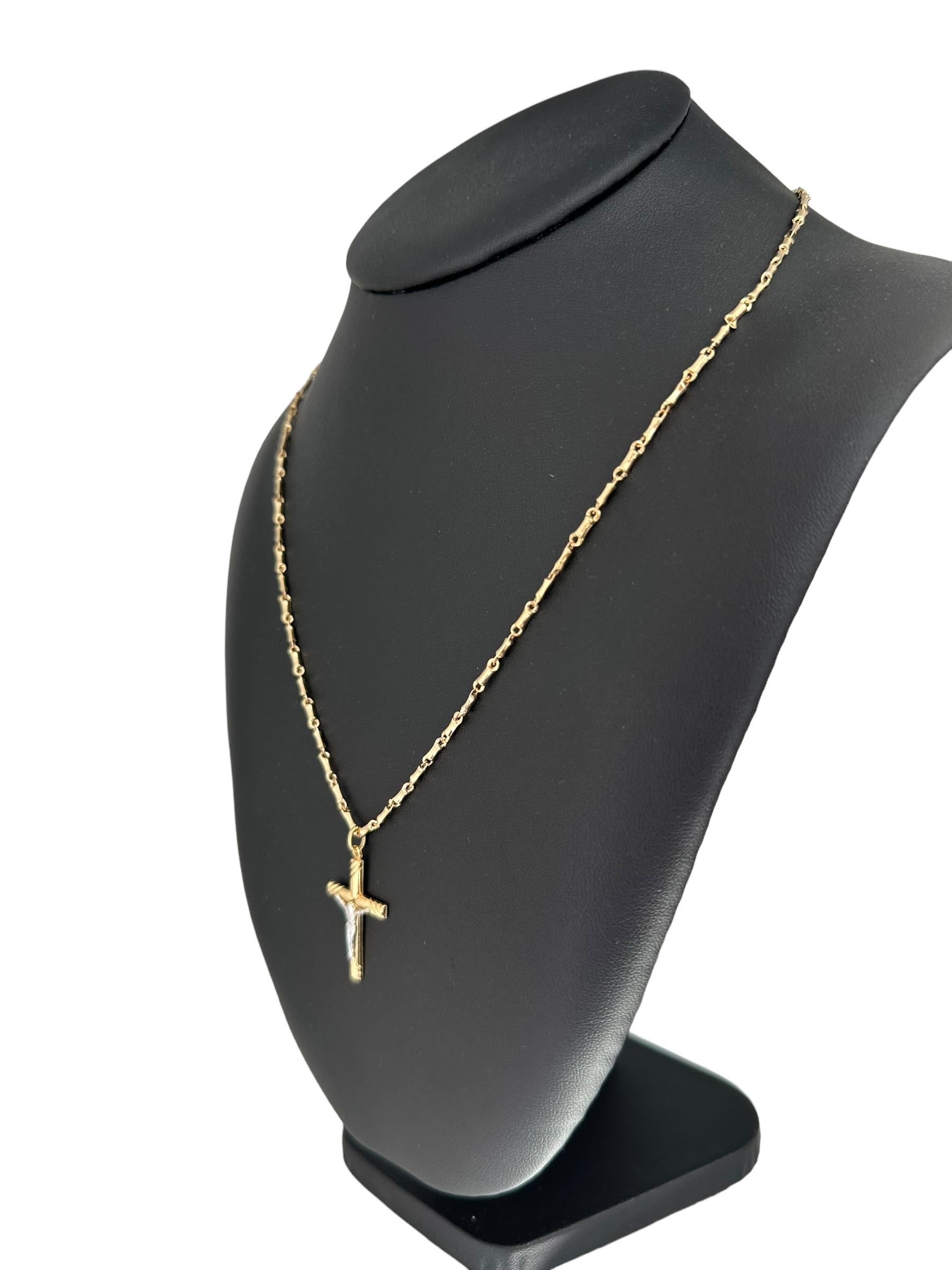 Contemporary Italian Gold Crucifix with Bamboo Links Chain  For Sale