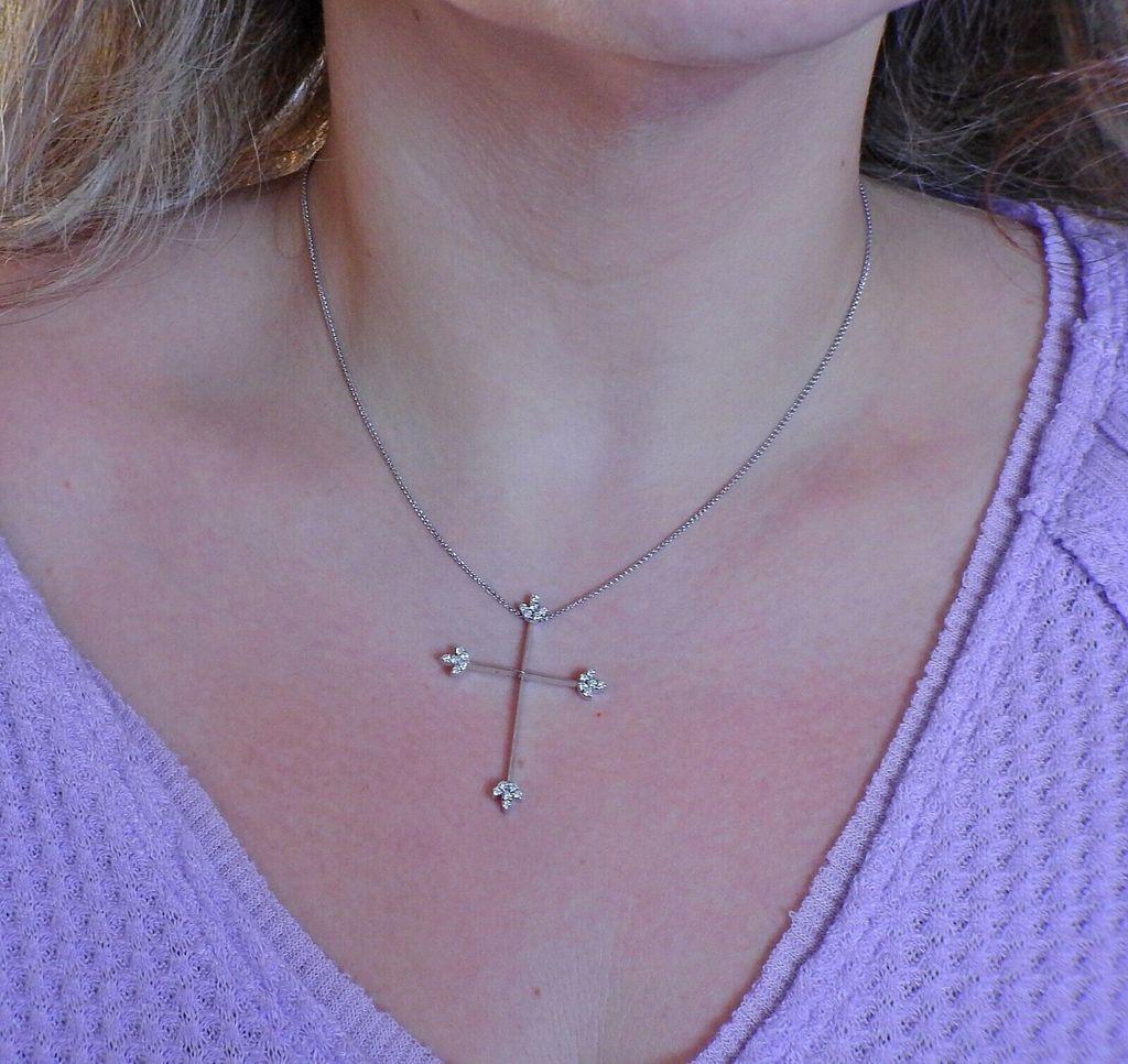 18k gold cross pendant made in italy