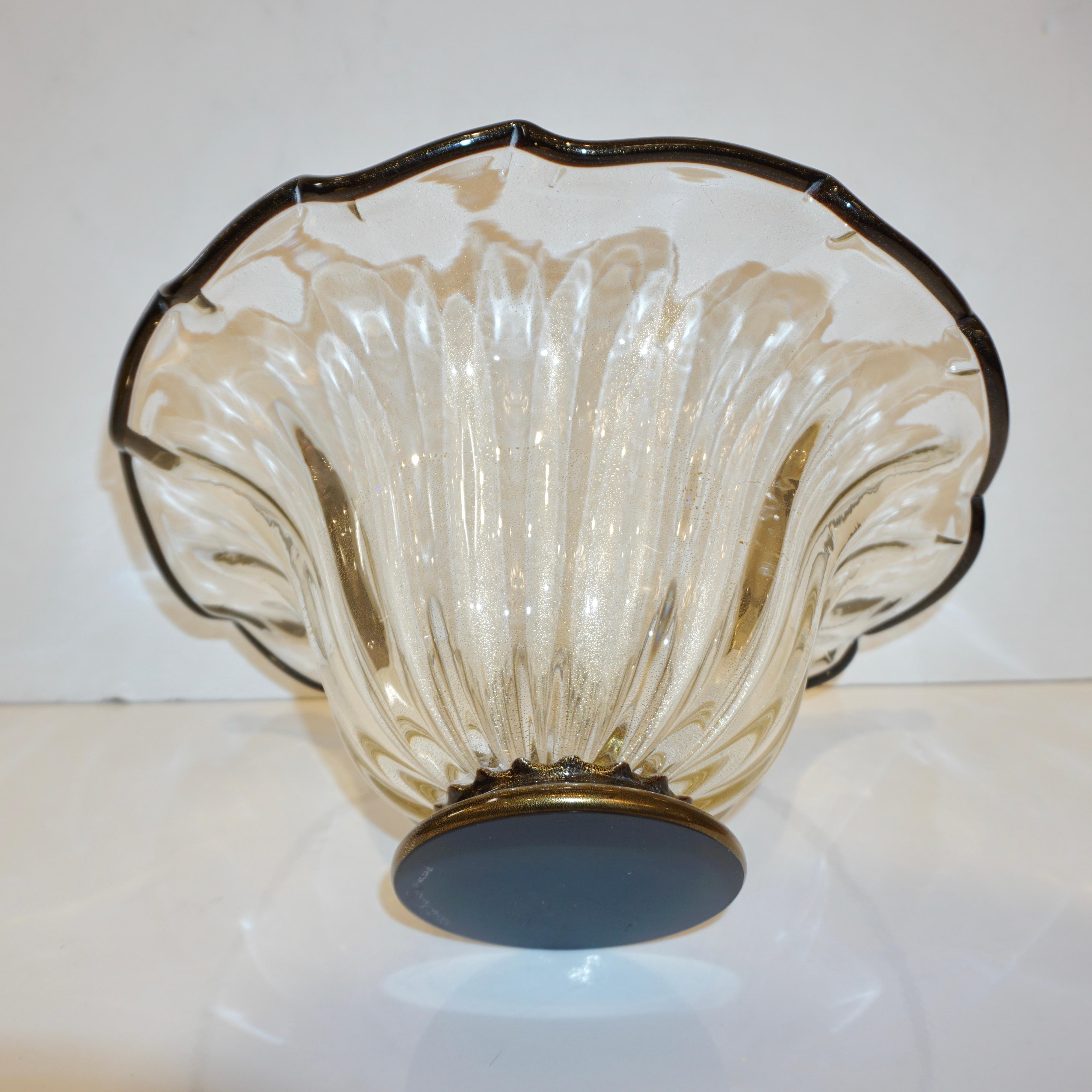 Italian Gold Dust Crystal Murano Glass Scalloped Centerpiece/Bowl with Black Rim For Sale 7