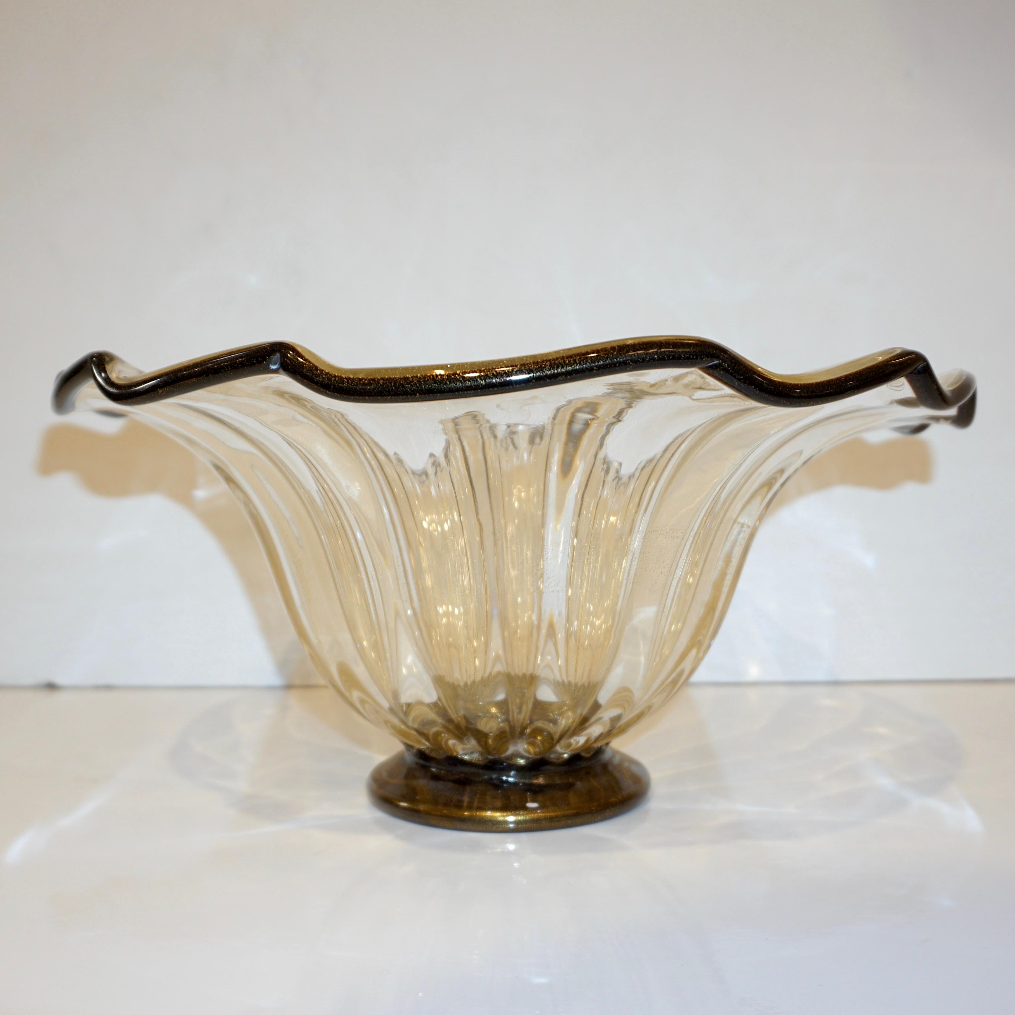Italian Gold Dust Crystal Murano Glass Scalloped Centerpiece/Bowl with Black Rim For Sale 3