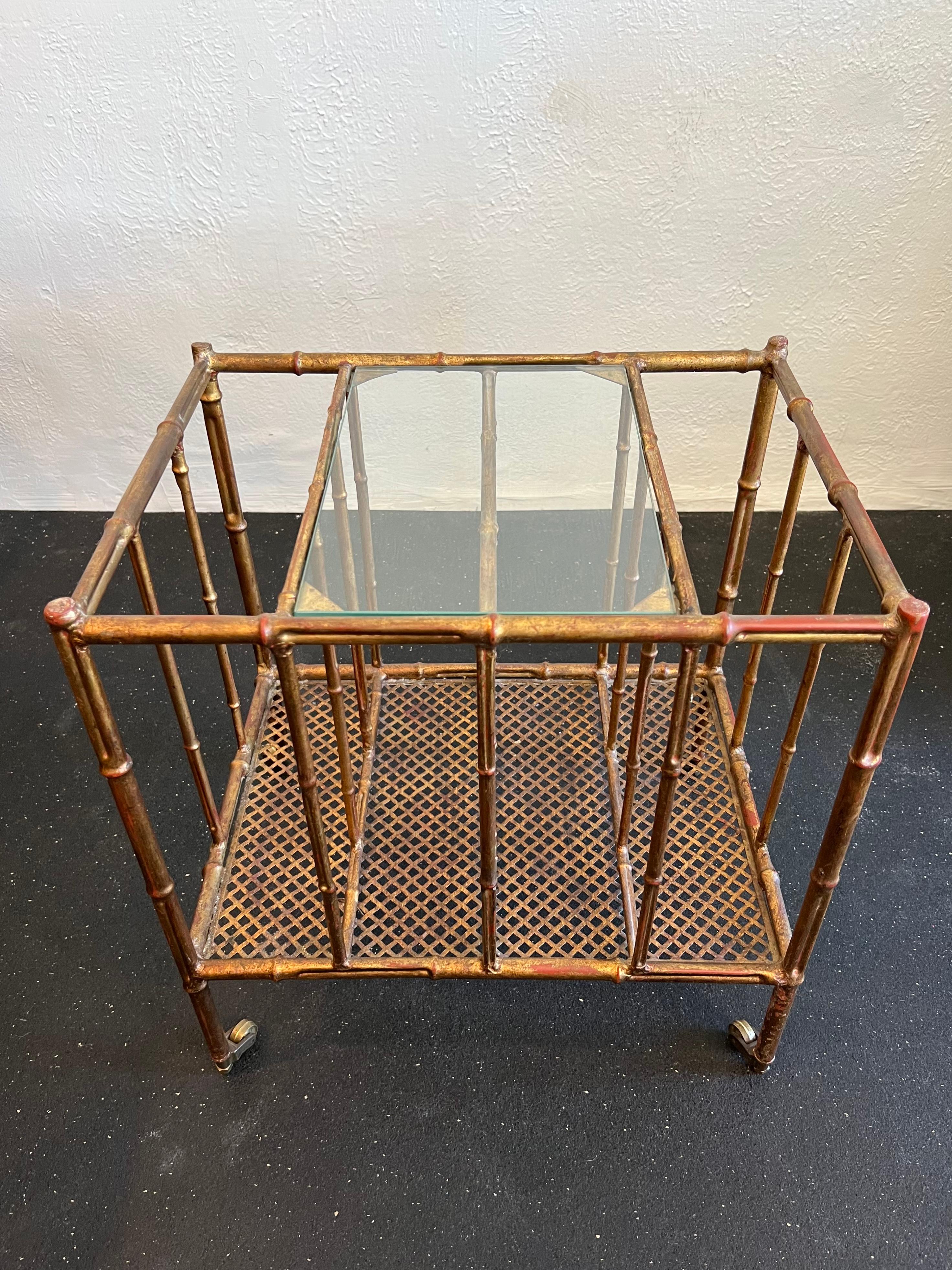 Italian Gold Gilded Faux Bamboo Magazine Rack Table In Good Condition For Sale In West Palm Beach, FL