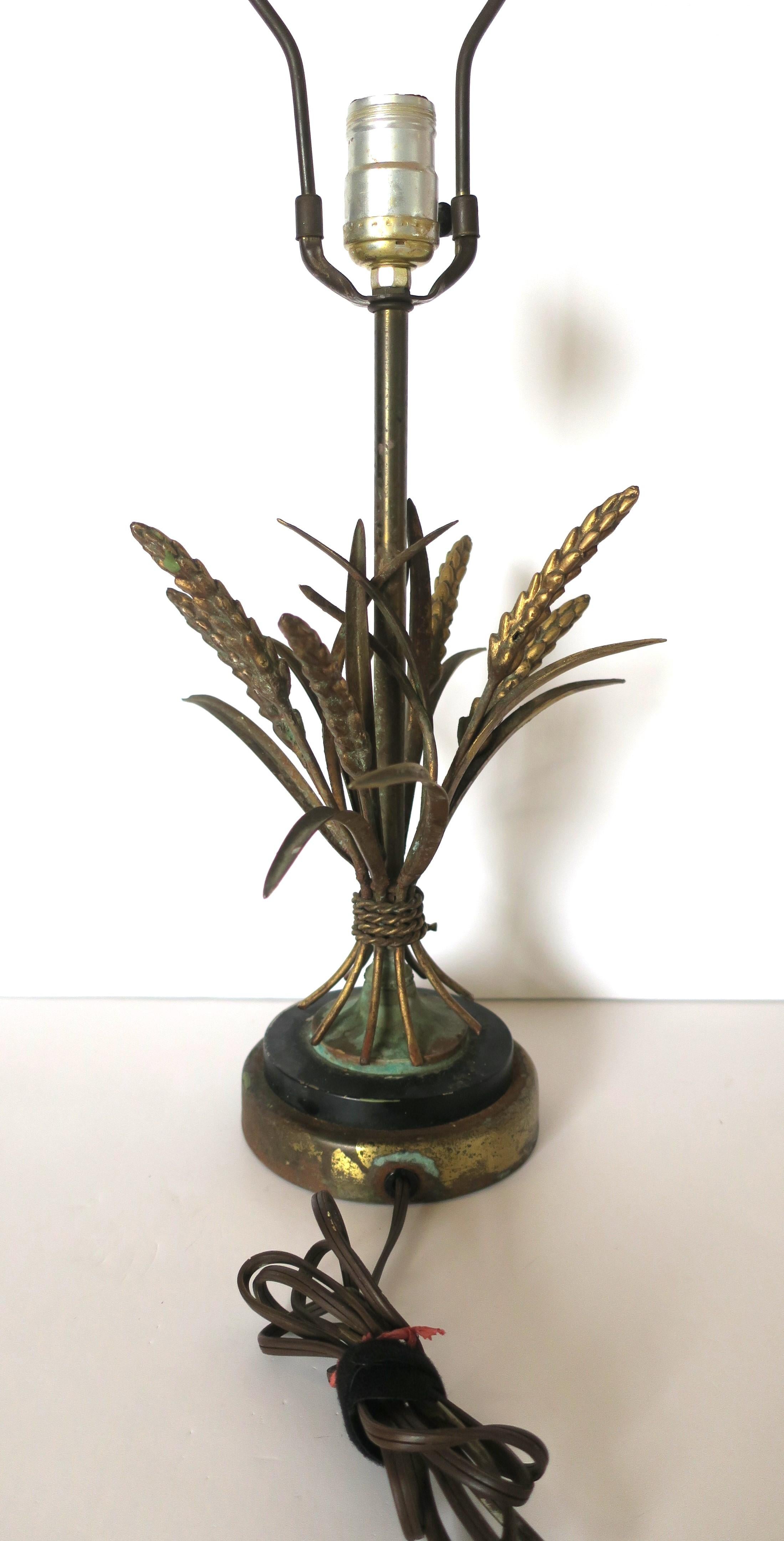 Italian Gold Gilt Brass Sheaf of Wheat Desk or Table Lamp After Maison Baguès For Sale 9
