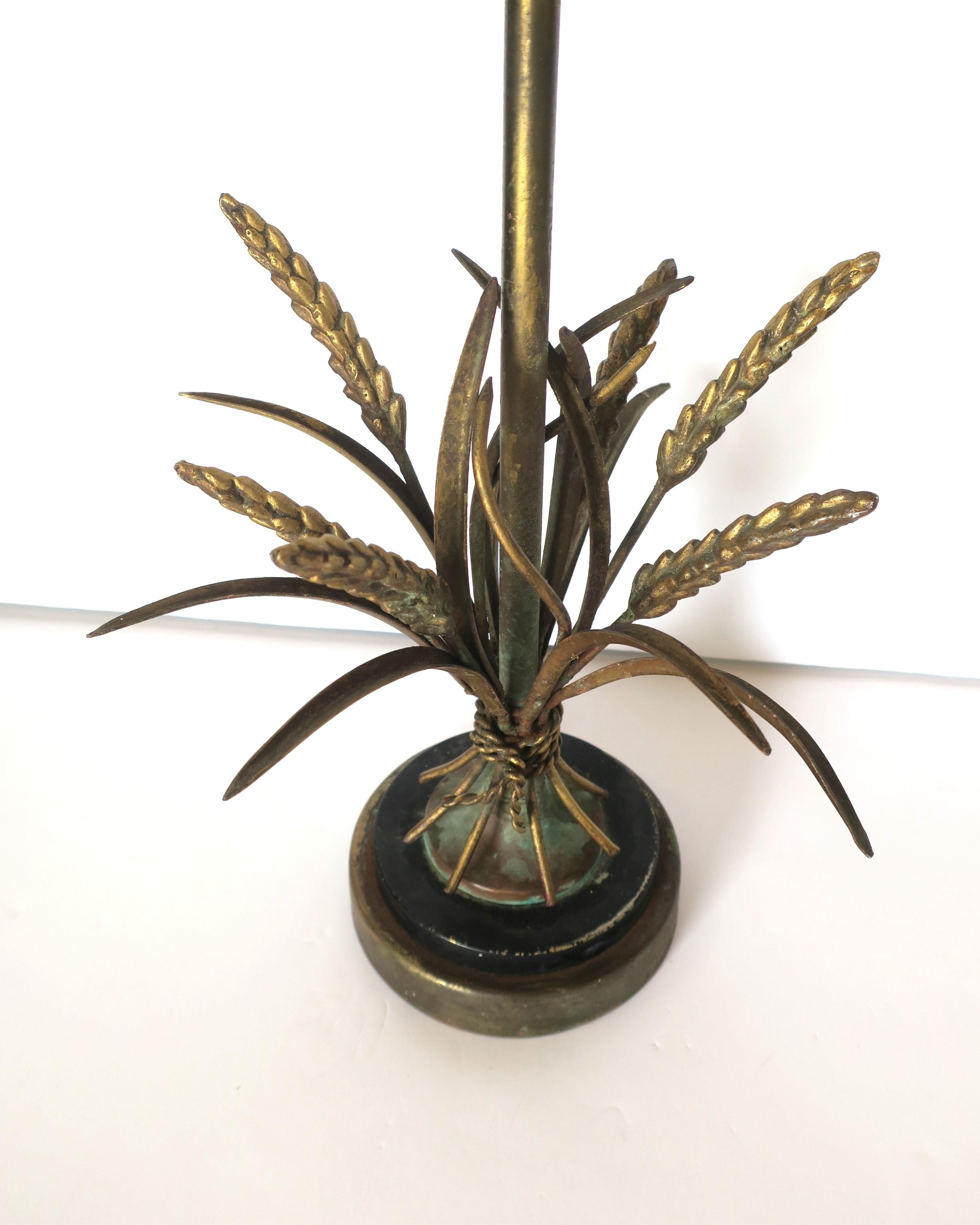 Italian Gold Gilt Brass Sheaf of Wheat Desk or Table Lamp After Maison Baguès For Sale 4