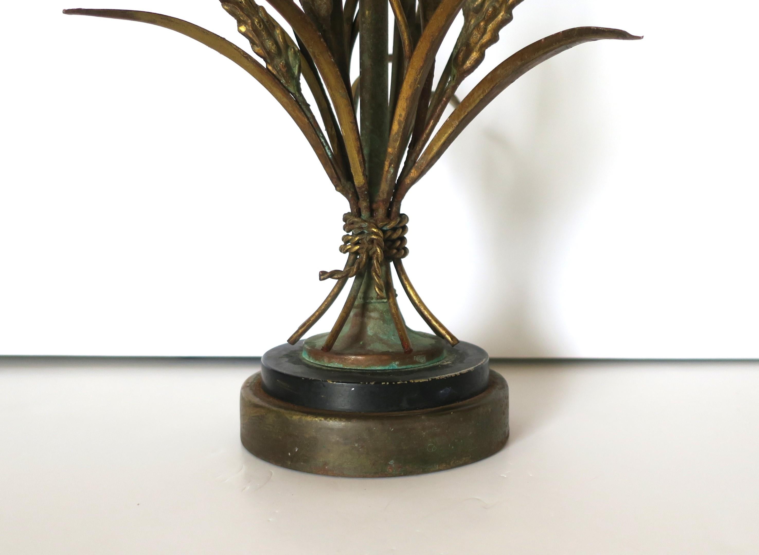 Italian Gold Gilt Brass Sheaf of Wheat Desk or Table Lamp After Maison Baguès For Sale 5