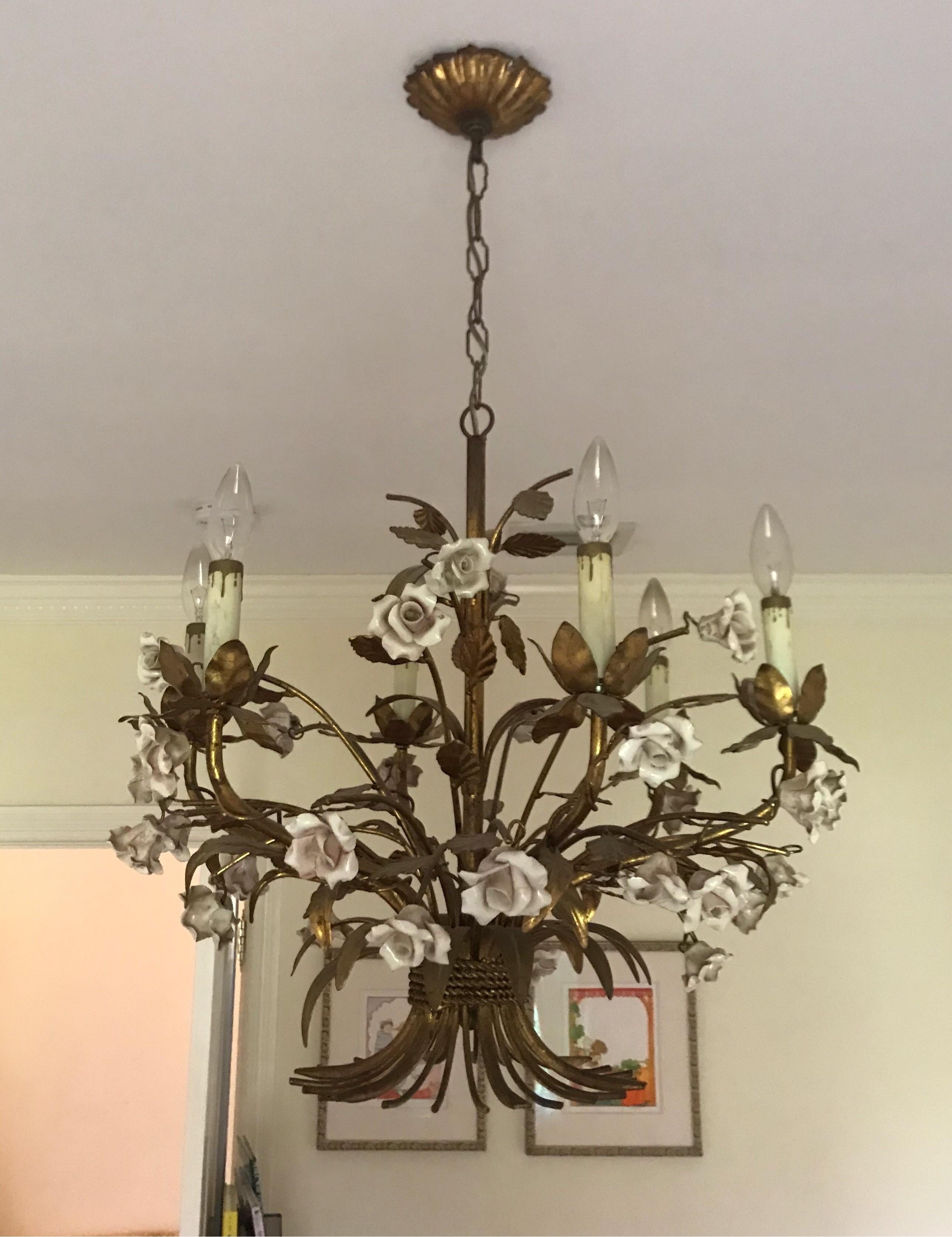 Romantic Italian Gold Gilt Chandelier with Pink Porcelain Roses For Sale