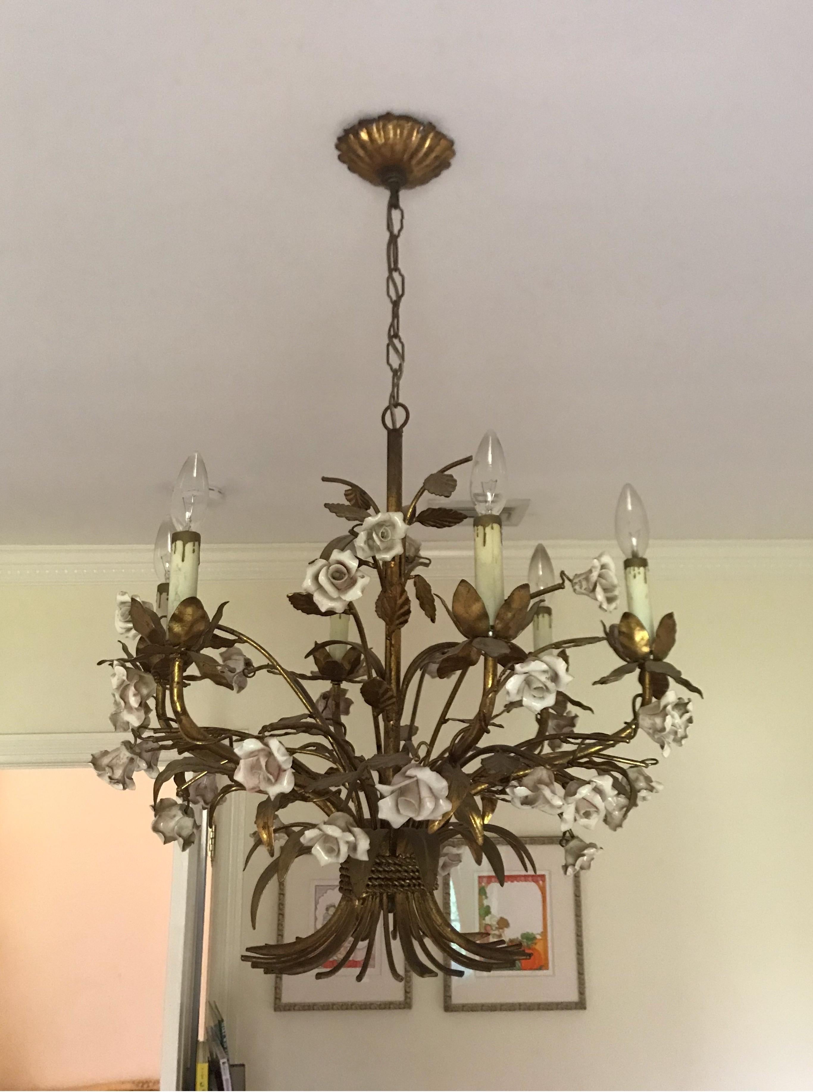 Italian Gold Gilt Chandelier with Pink Porcelain Roses In Good Condition For Sale In Livingston, NJ