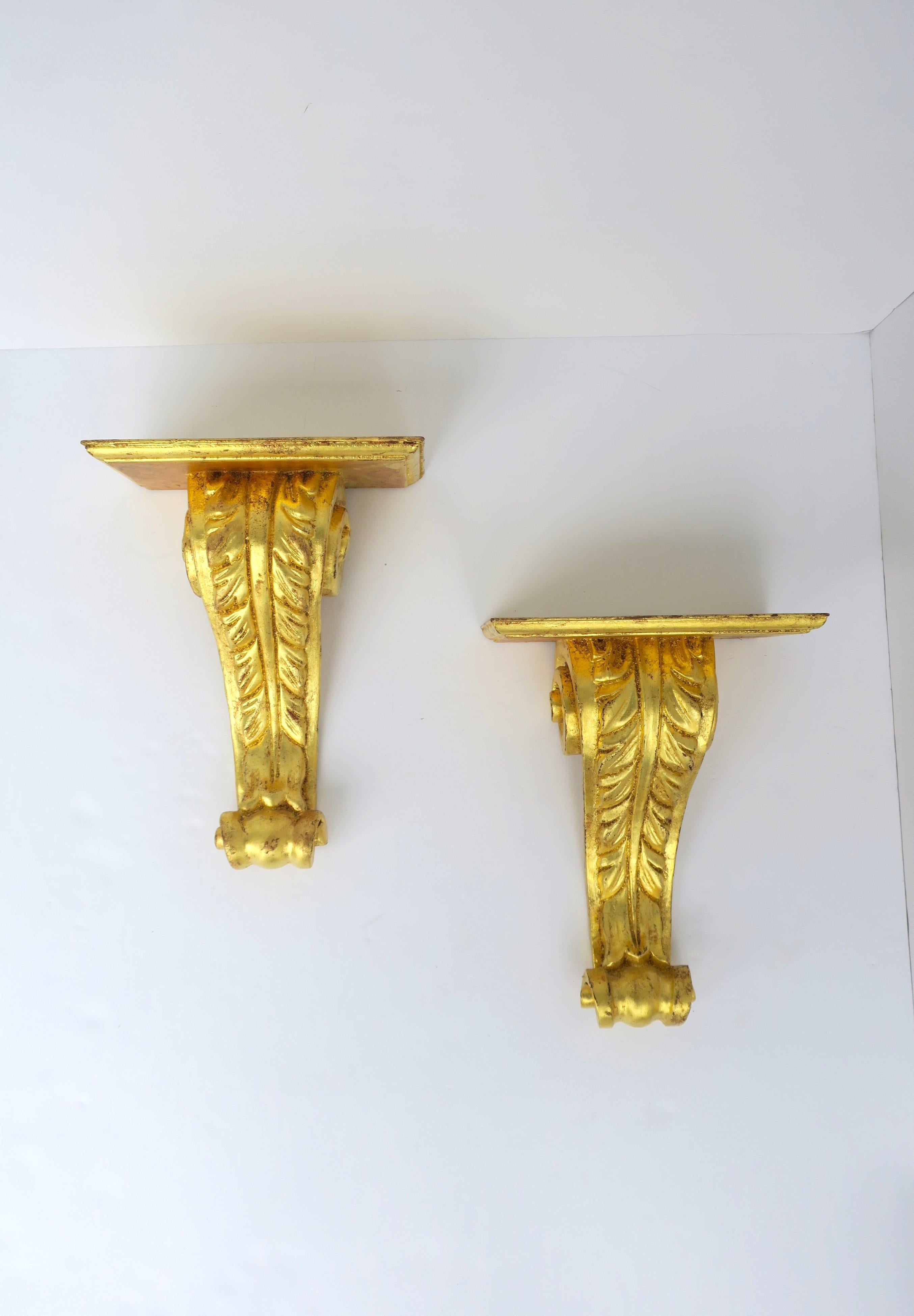 Italian Gold Gilt Giltwood Wall Shelves Acanthus Leaf Design, Pair For Sale 1