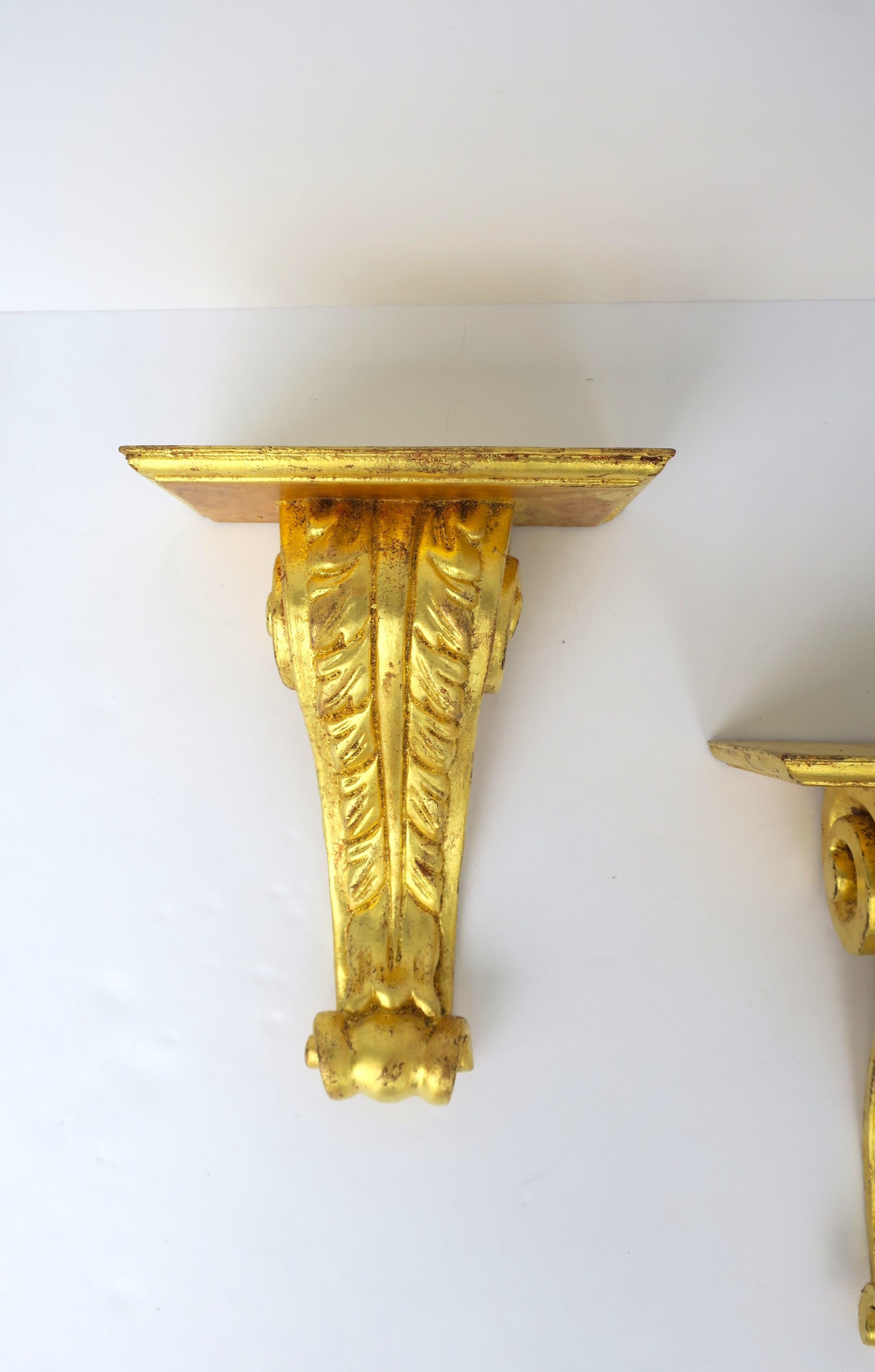 Italian Gold Gilt Giltwood Wall Shelves Acanthus Leaf Design, Pair For Sale 2