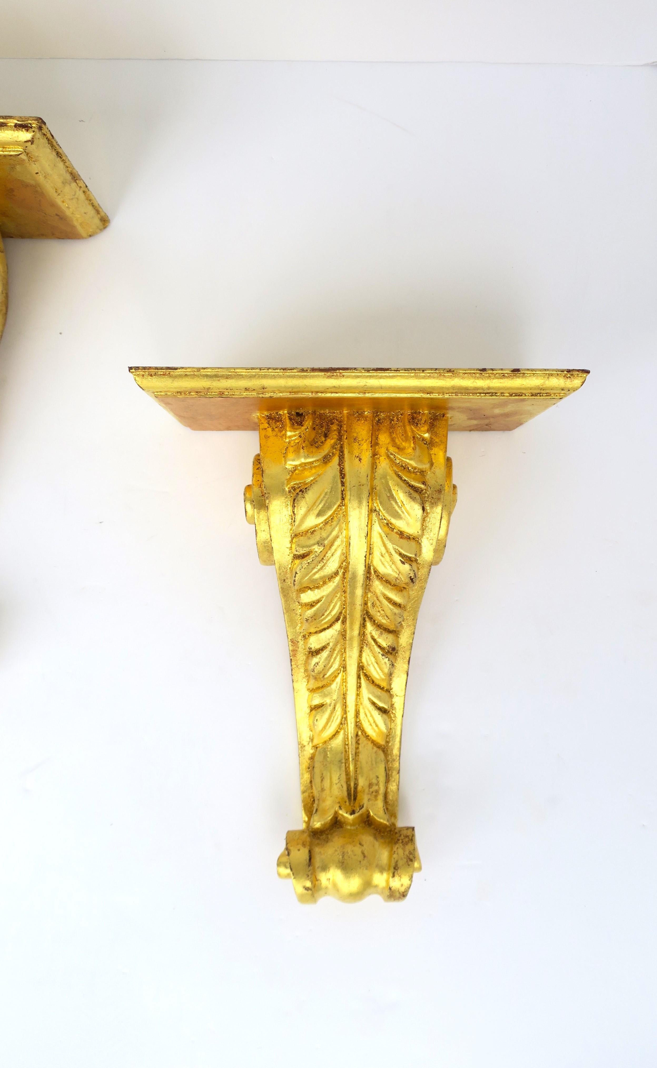 Italian Gold Gilt Giltwood Wall Shelves Acanthus Leaf Design, Pair For Sale 3
