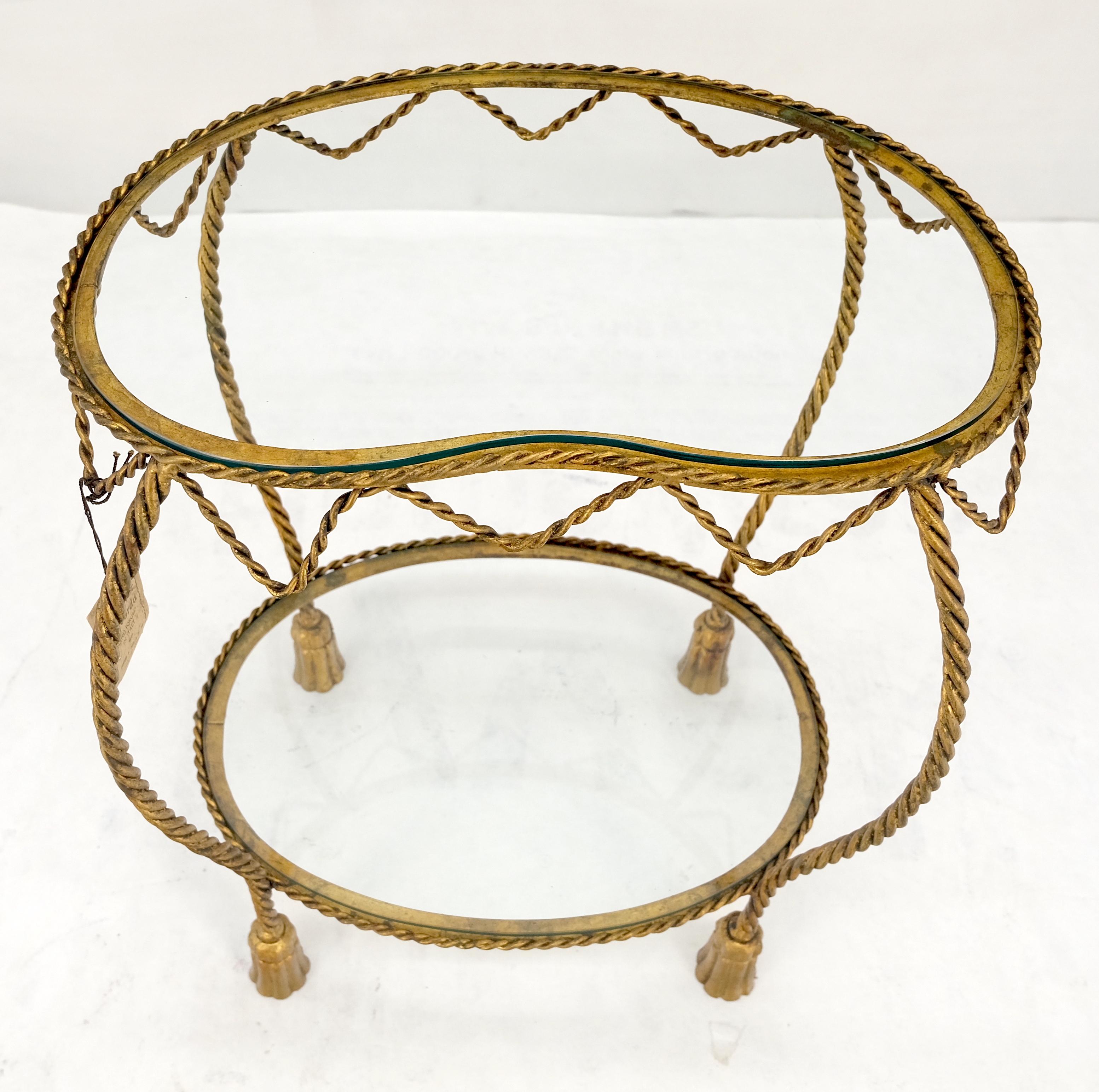 Lámpara lateral italiana de acero dorado estilo riñón con tapa de cristal Menta siglo XX en venta