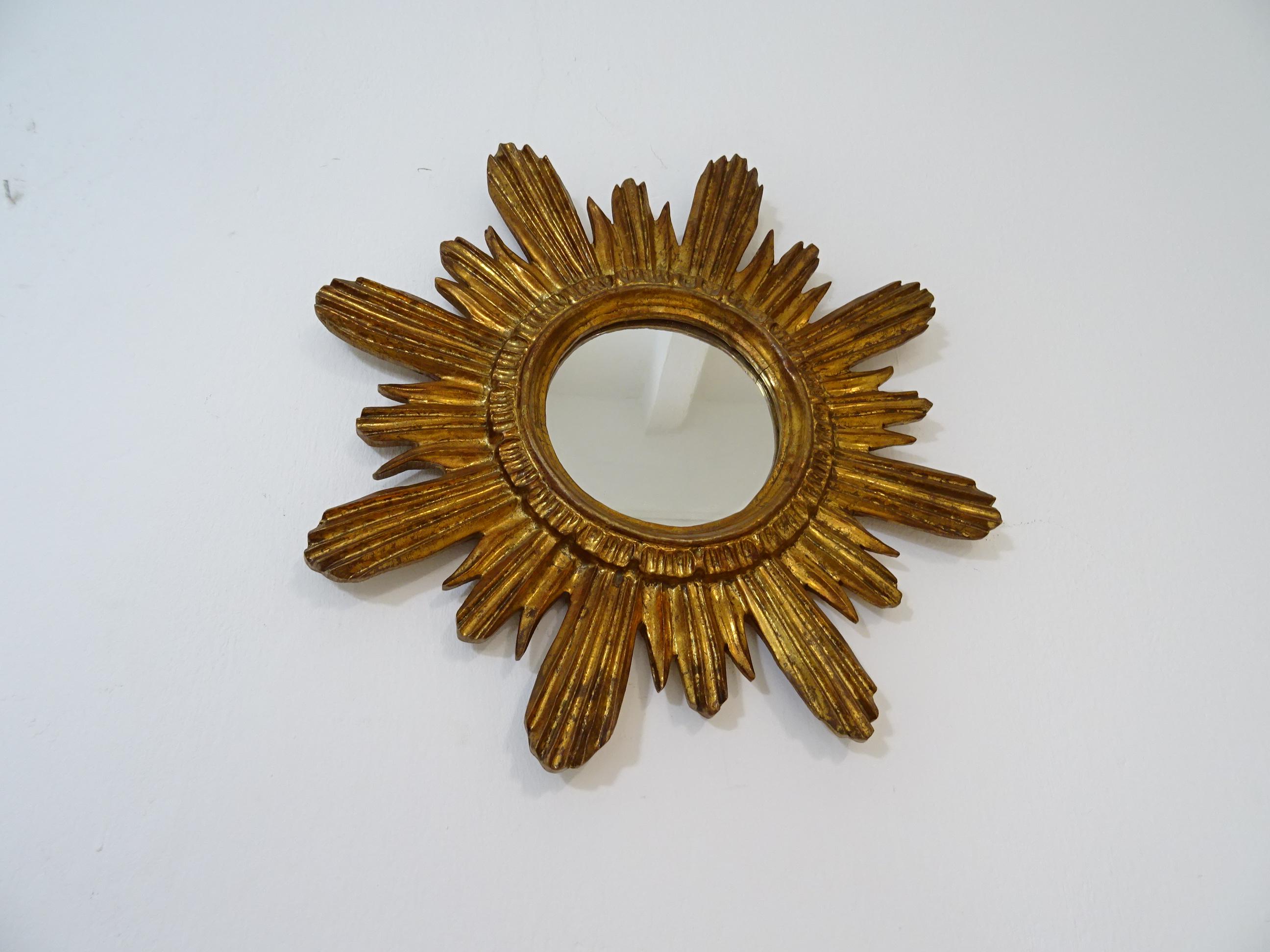 Beautiful French wood gold starburst. Mirror in perfect shape. Free priority UPS shipping from Italy, no custom fees.