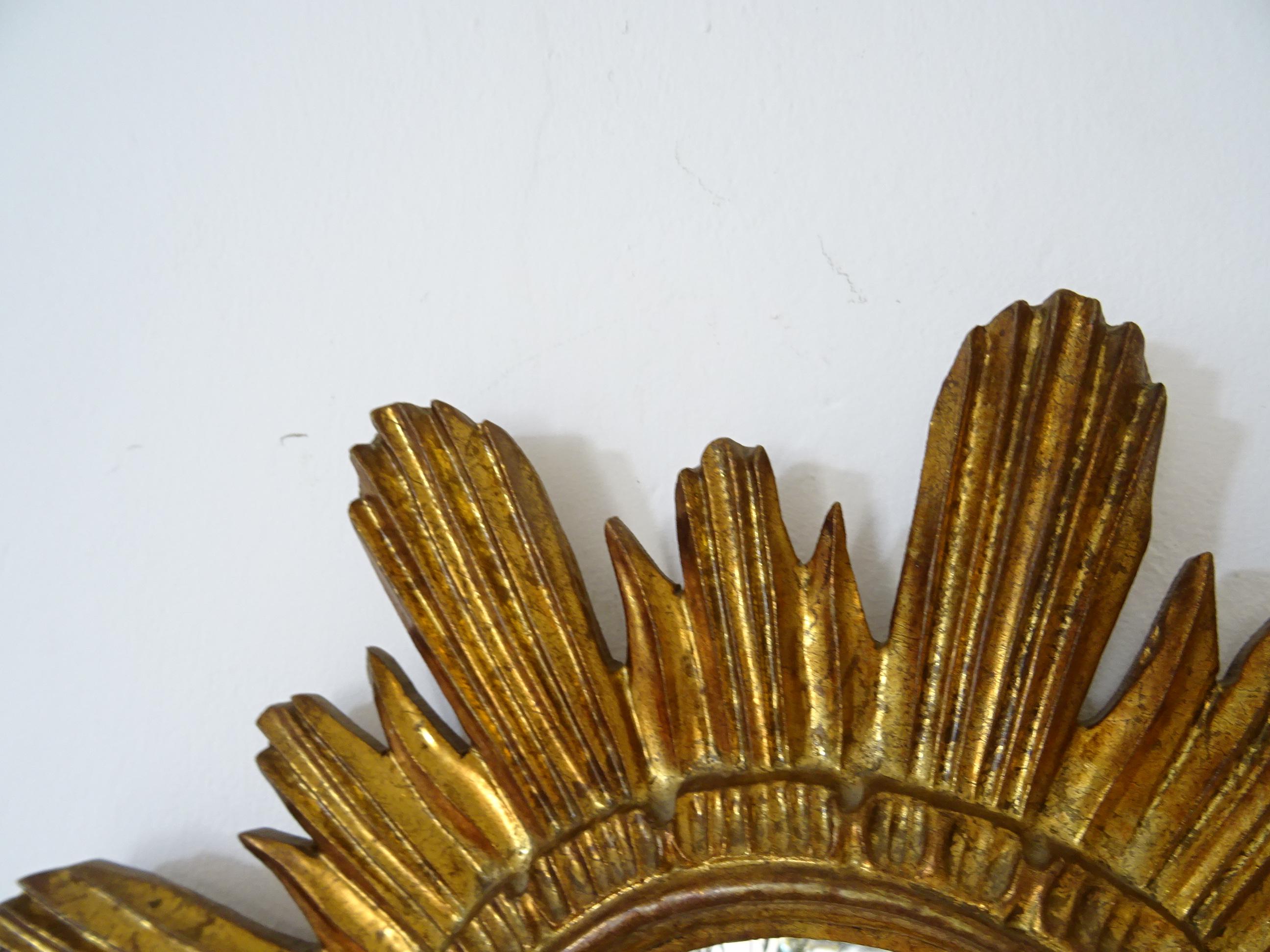 Mid-20th Century Italian Gold Gilt Sunburst Starburst Mirror, circa 1940