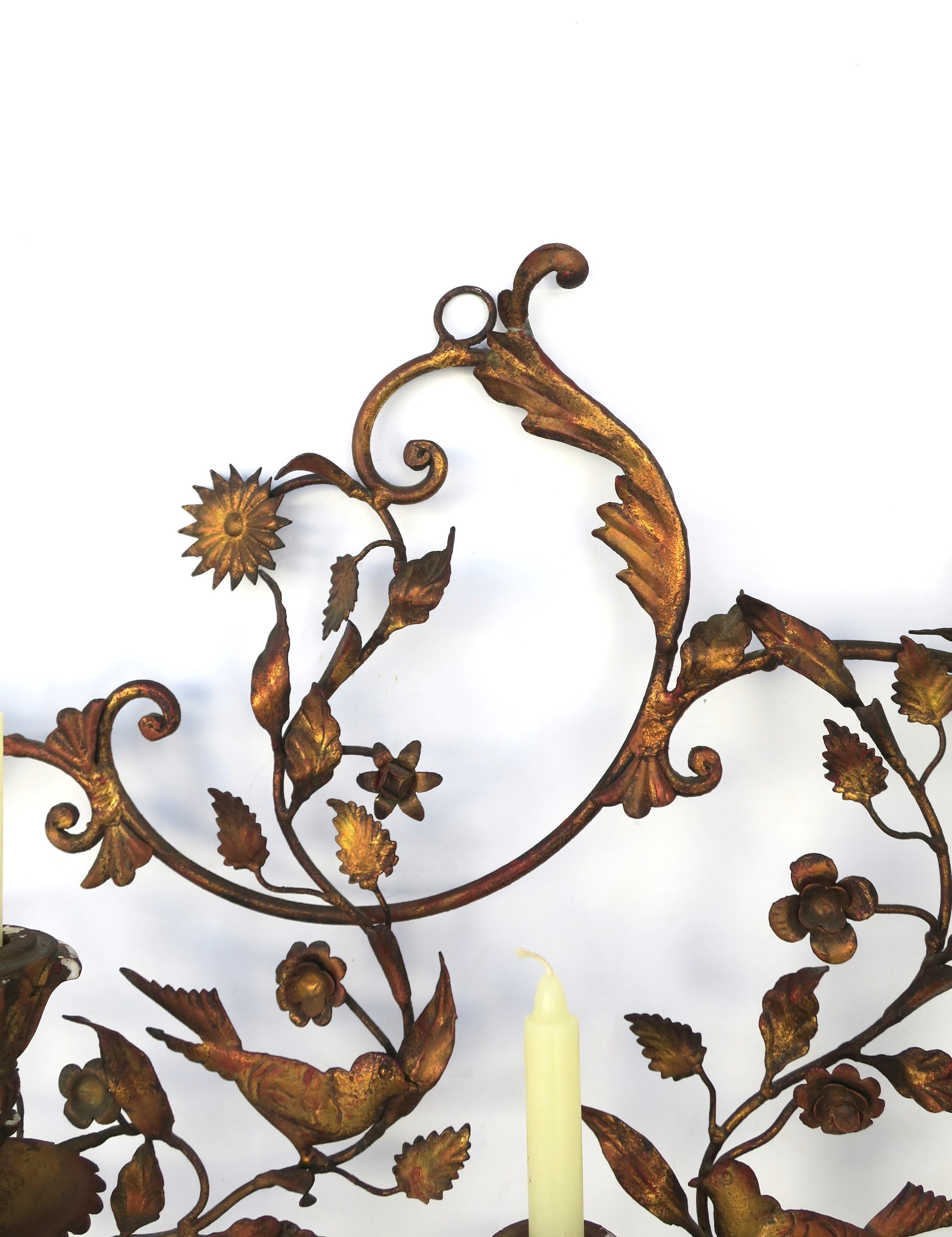 Metal Italian Gold Gilt Tole Wall Sconce Candelabra with Birds and Leaves Rococo Style For Sale