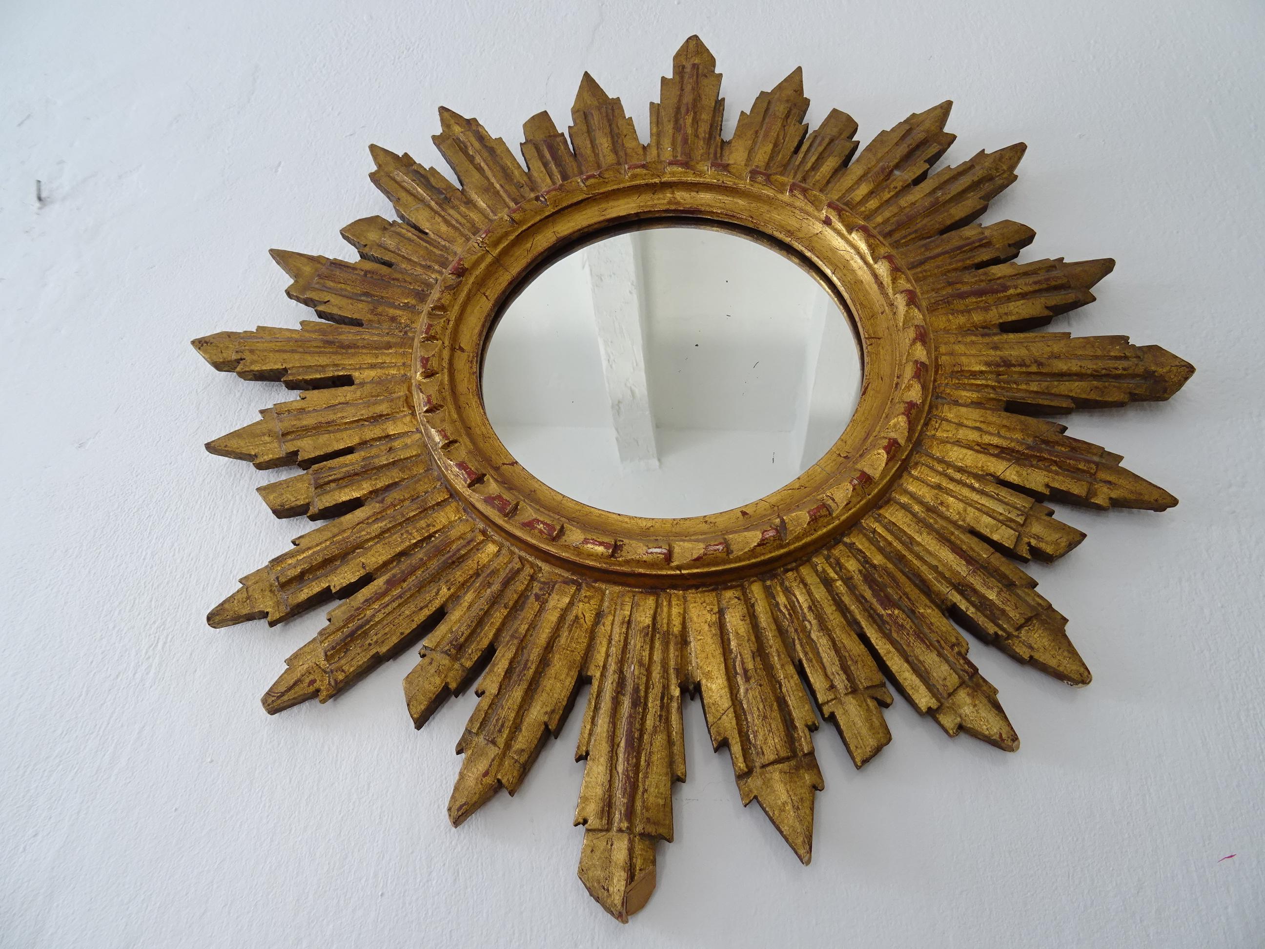 Italian Gold Gilt Wood Sunburst Starburst Mirror, circa 1940 In Good Condition In Modena (MO), Modena (Mo)