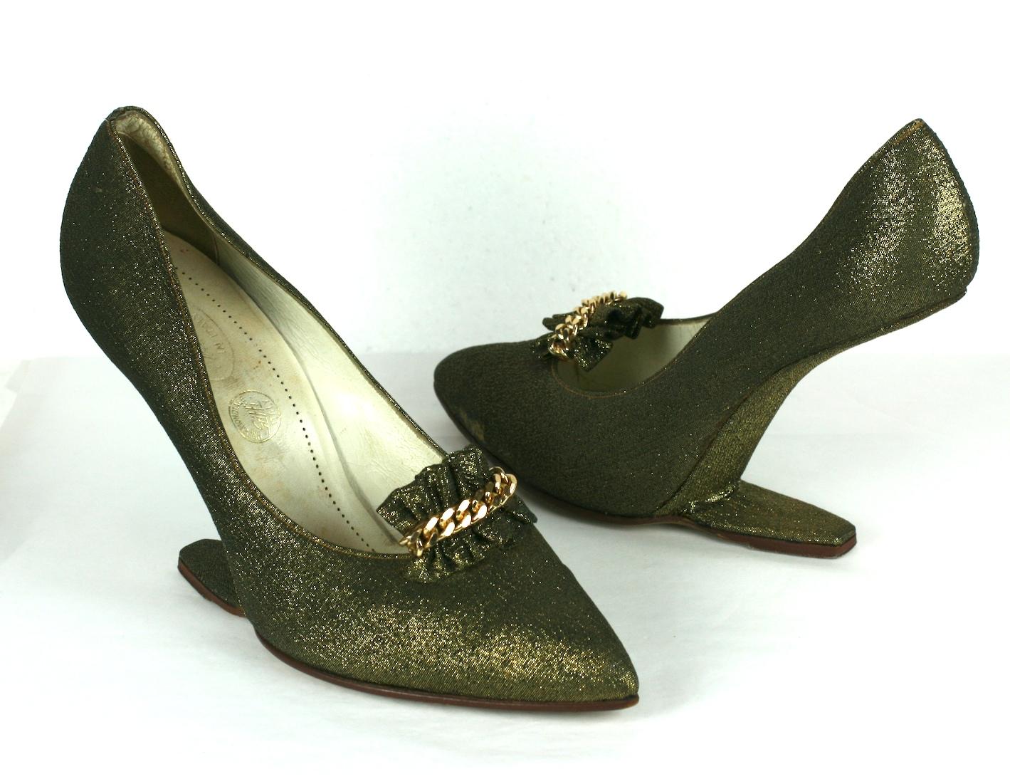 Italian Gold Lame Suspended Pumps In Excellent Condition For Sale In New York, NY