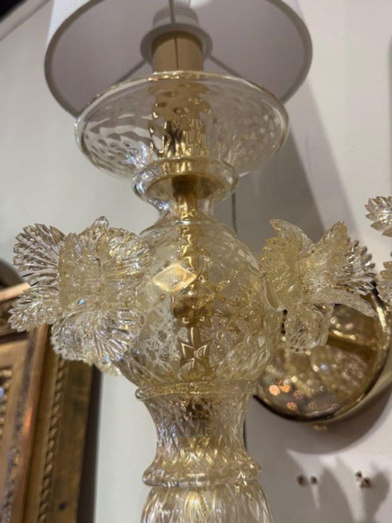 XXIe siècle et contemporain Appliques à fleurs italiennes en verre de Murano doré en vente