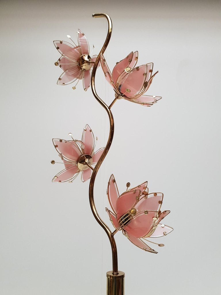  Italian Golden Brass and Murano Glass Lotus Floral Floor Lamp, 1970 For Sale 2