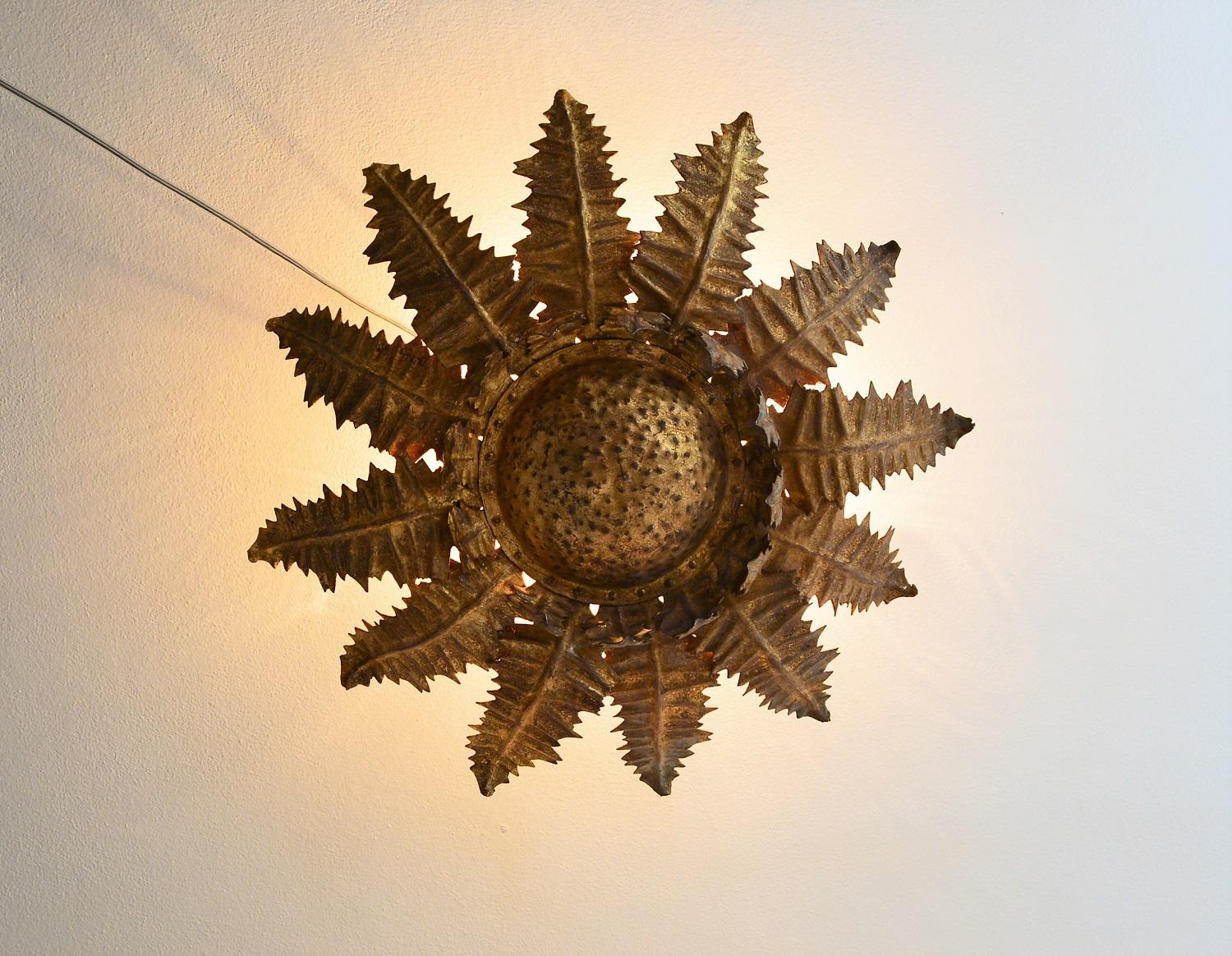 Italian Golden Floral Thistle Pendant Lamp in the Hollywood Regency Style, 1960s 2