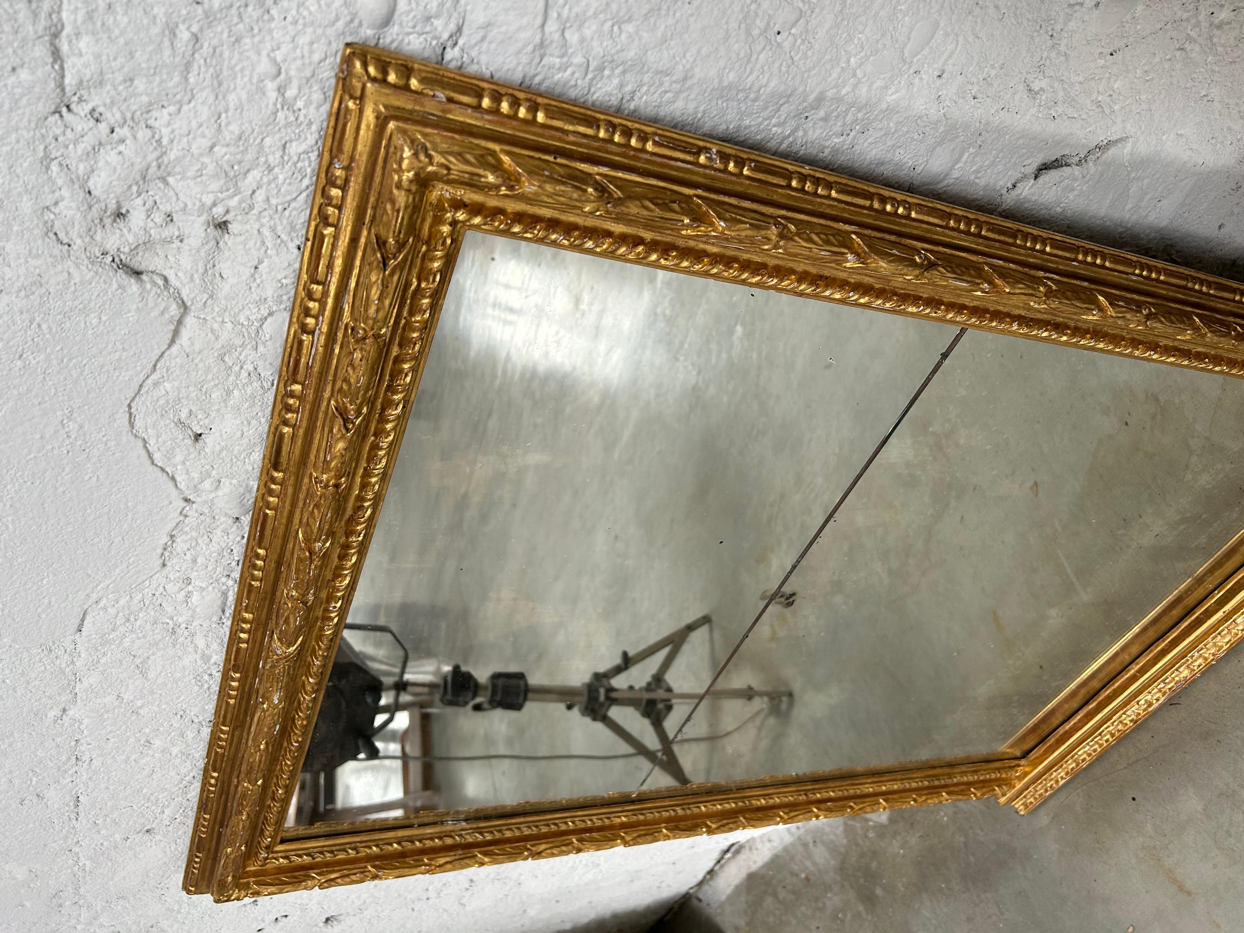 Rococò Specchio italiano in foglia d'oro in vendita