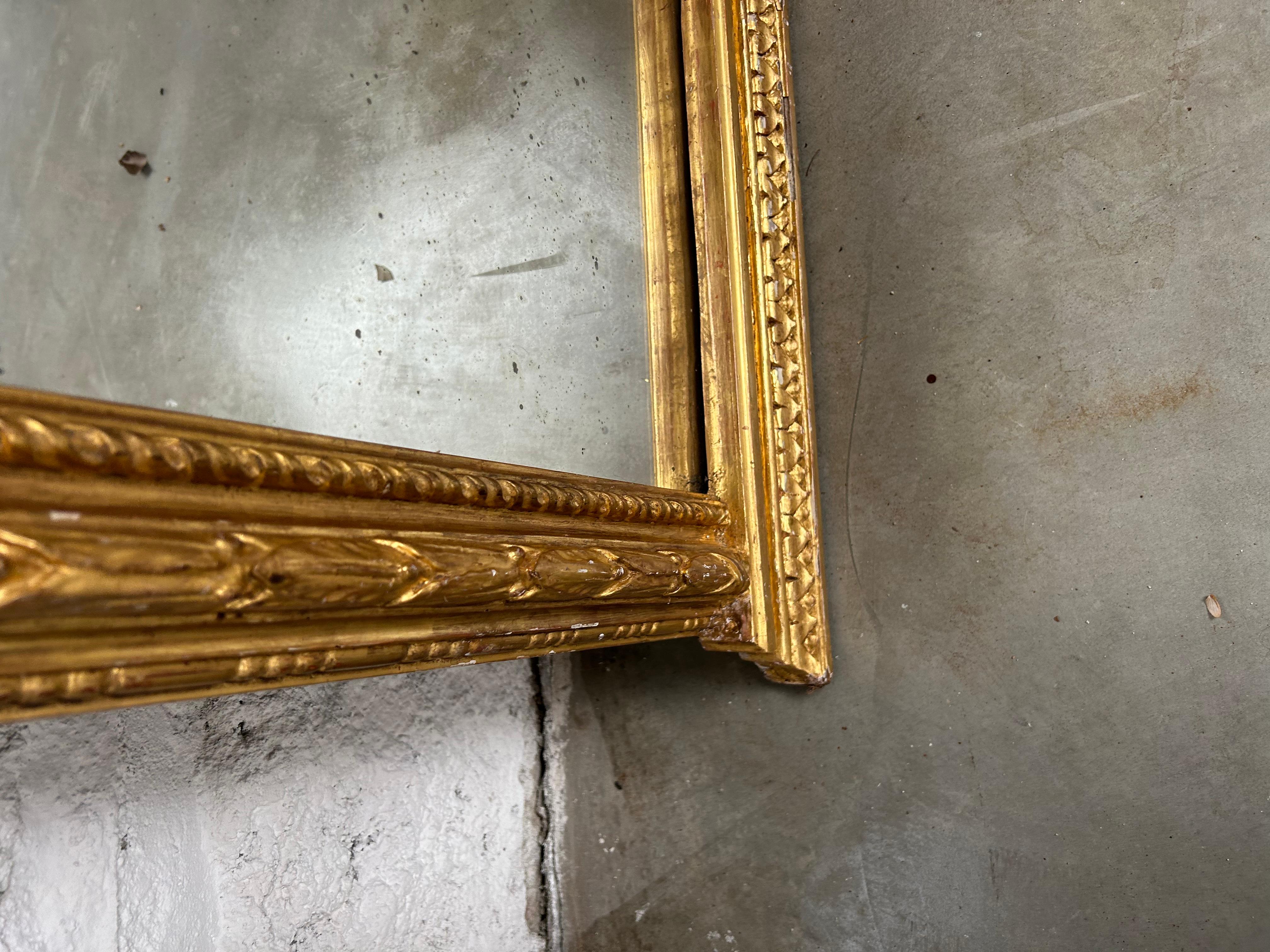 Italiano Specchio italiano in foglia d'oro in vendita