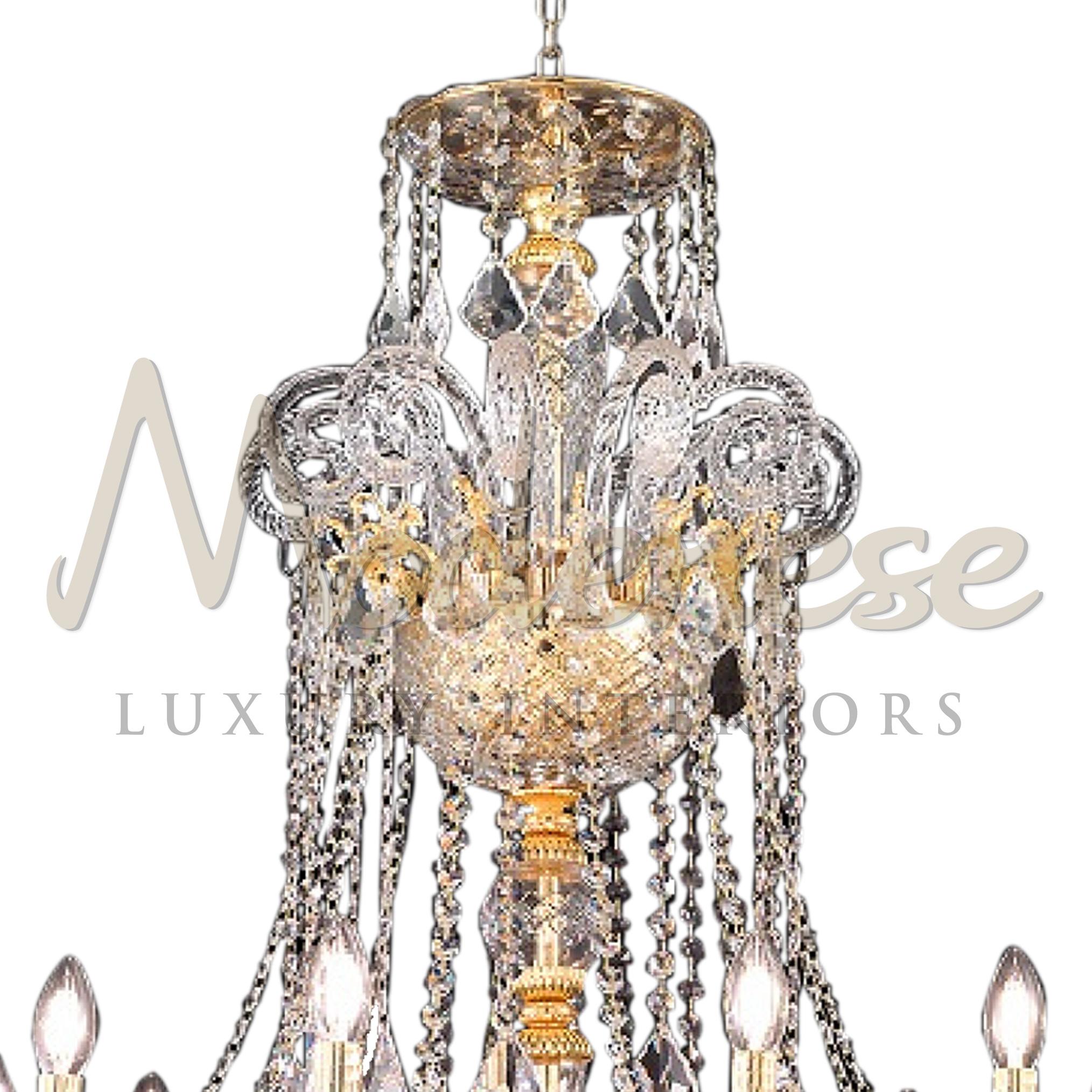 Baroque Italian Grand Luxury Gold Plated 12 Lights Chandelier with Clear Scholer Crystal For Sale