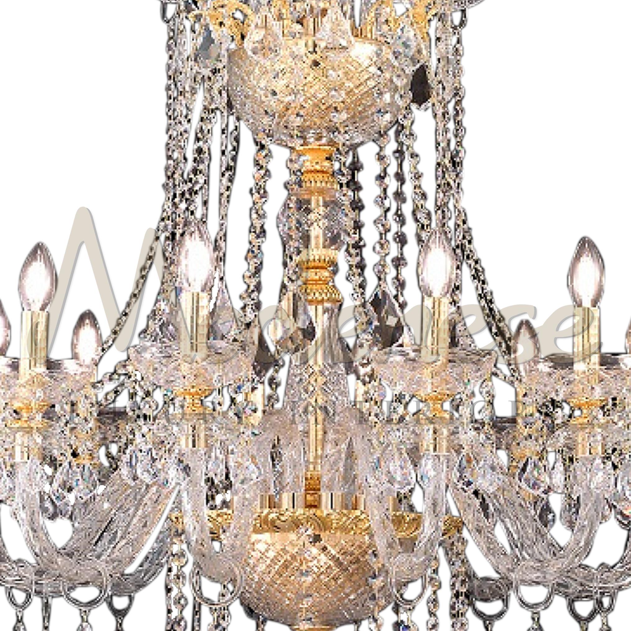 Italienischer Grand Luxury-Kronleuchter mit 12 Lichtern und klarem Scholer-Kristall, vergoldet (Barock) im Angebot