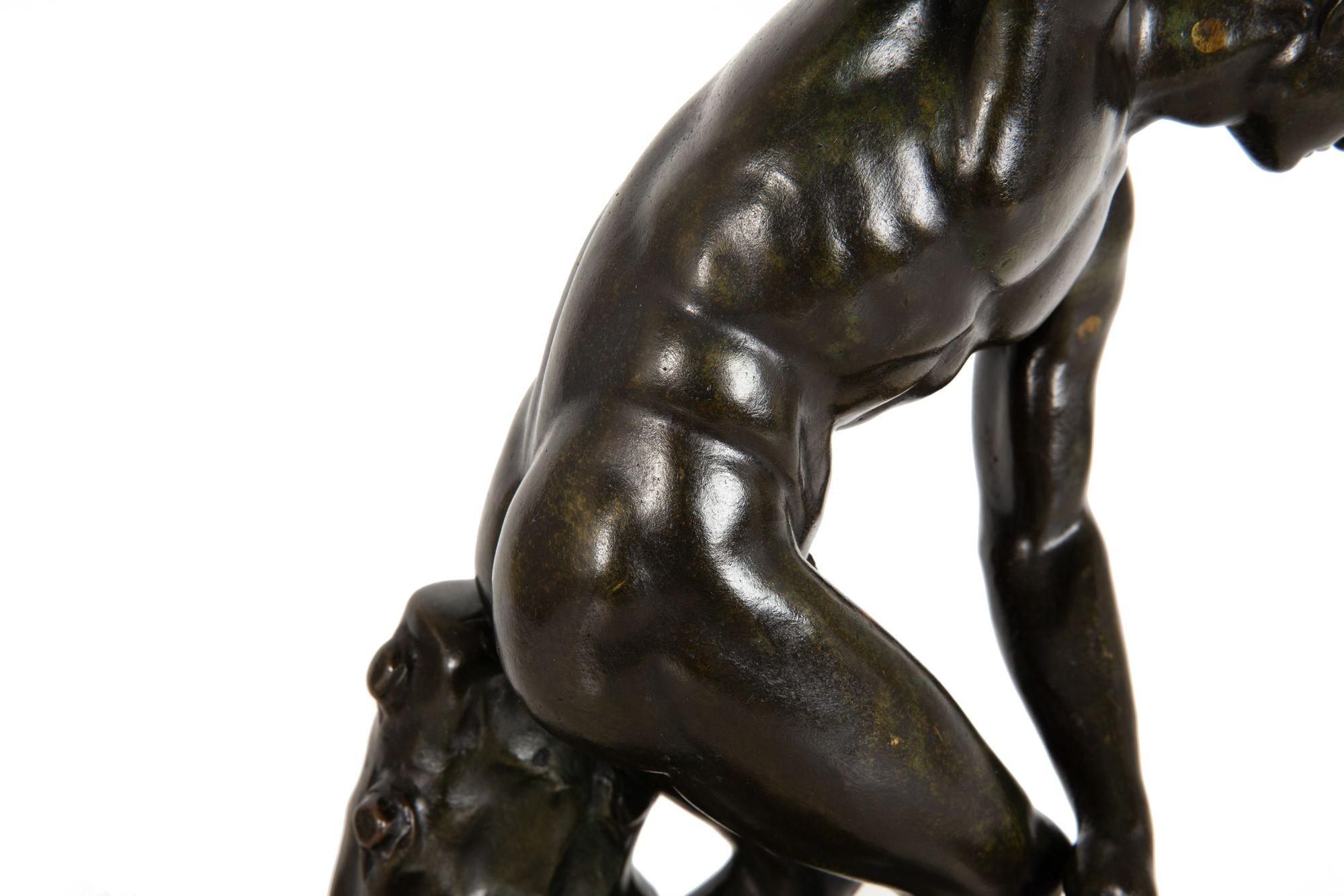 Italian Grand Tour Antique Bronze Sculpture of The Discobolus in vendita 3