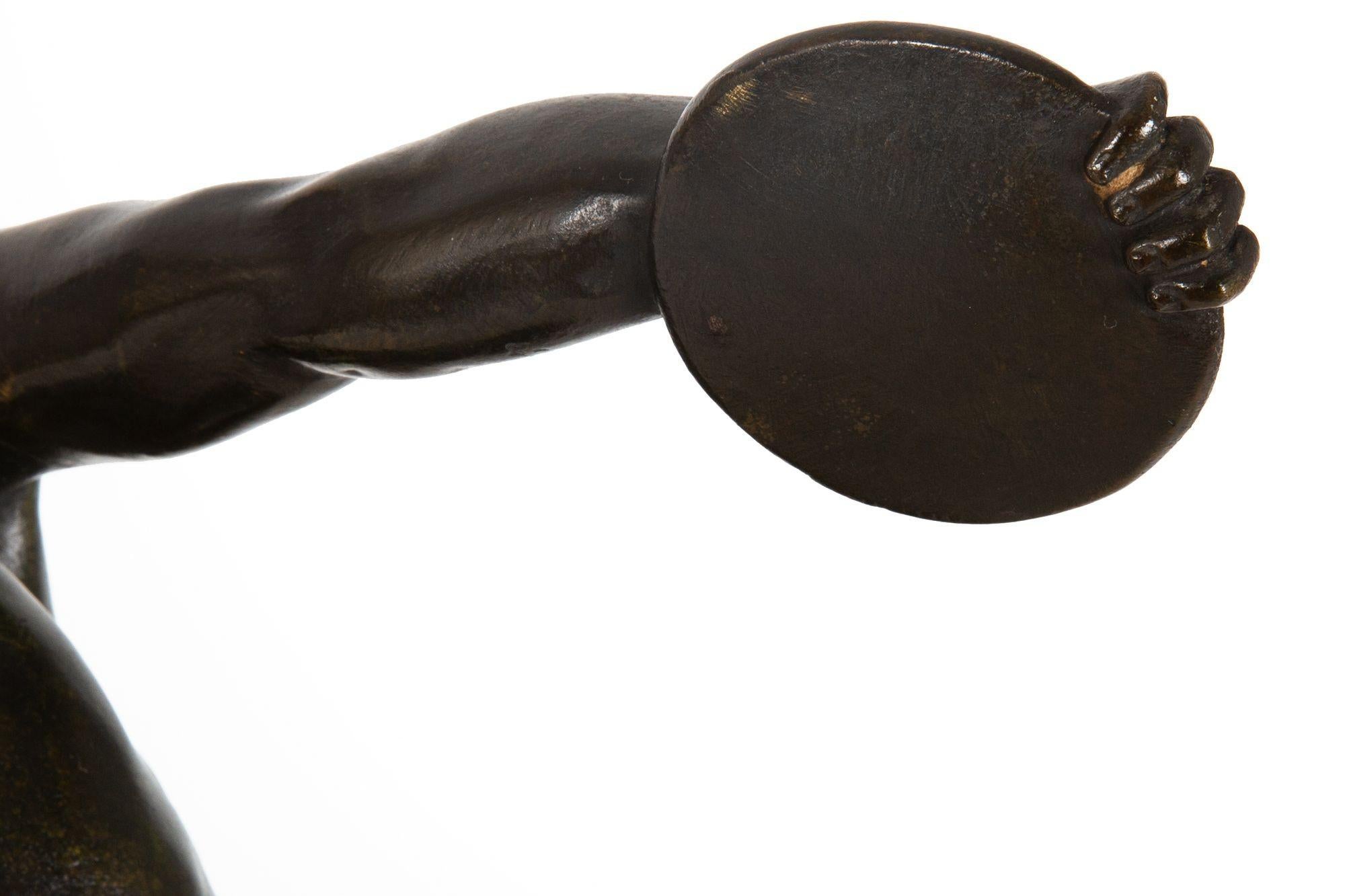 Italian Grand Tour Antique Bronze Sculpture of The Discobolus in vendita 5