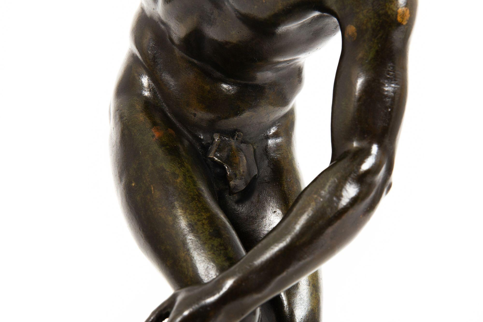 Bronzo Italian Grand Tour Antique Bronze Sculpture of The Discobolus in vendita